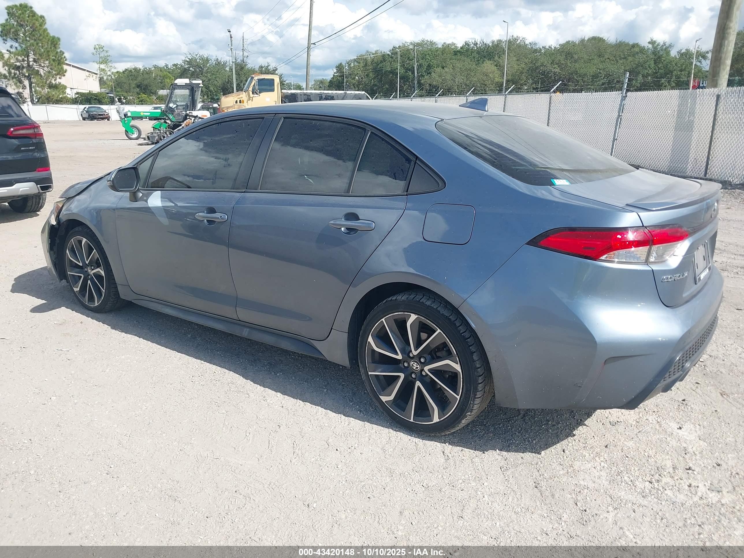 TOYOTA COROLLA image 3