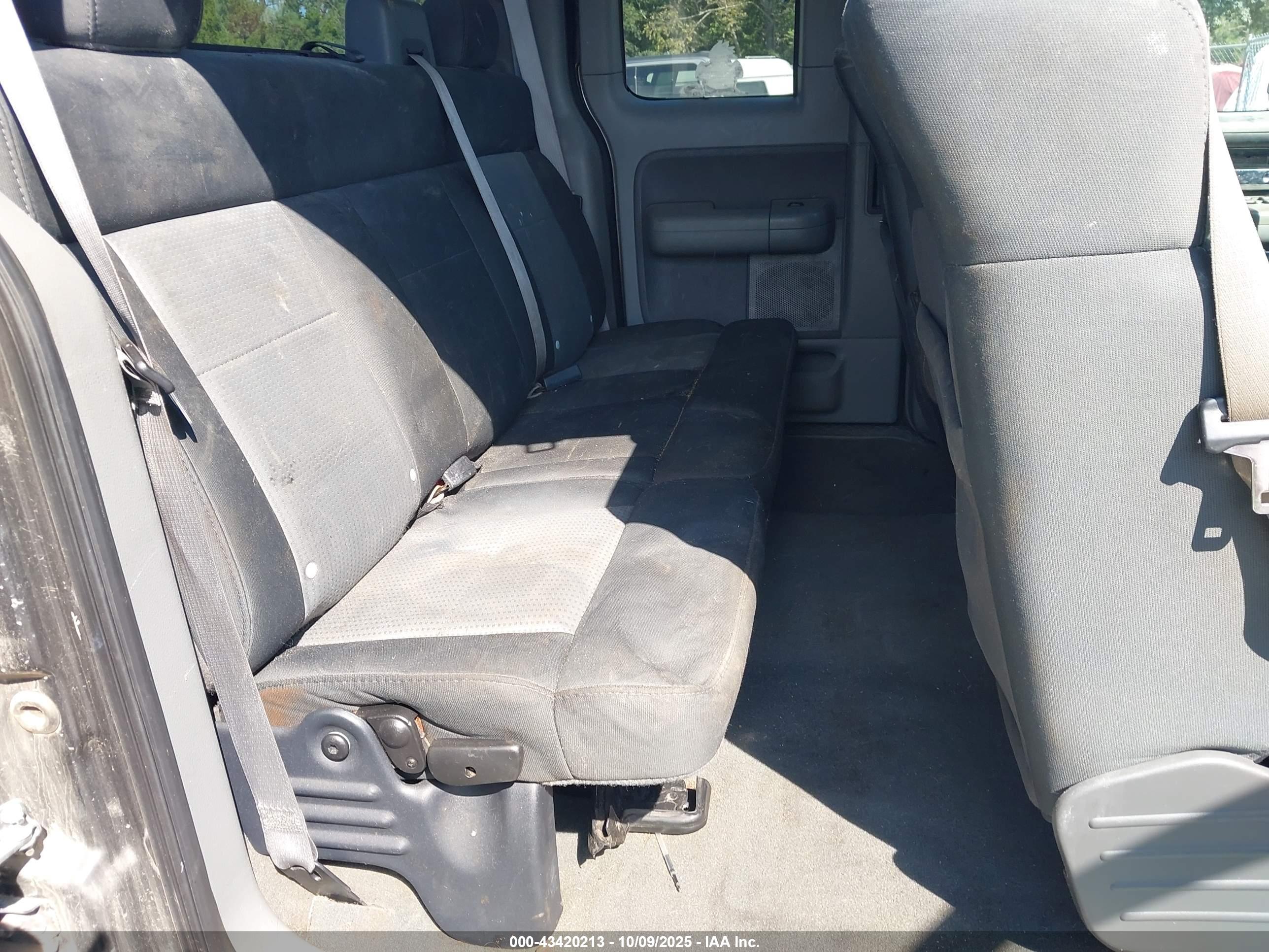 FORD F-150 image 8