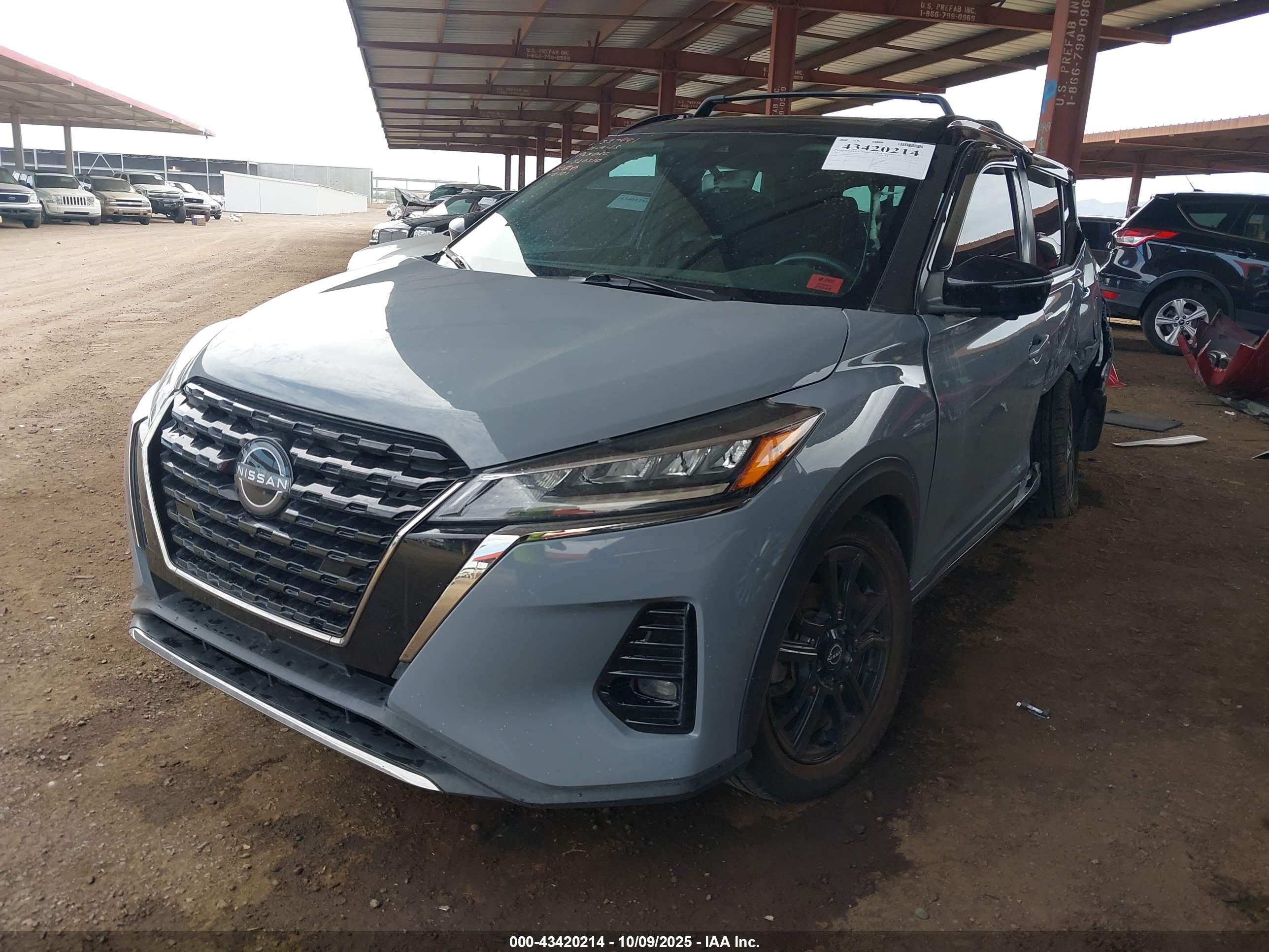NISSAN KICKS image 2
