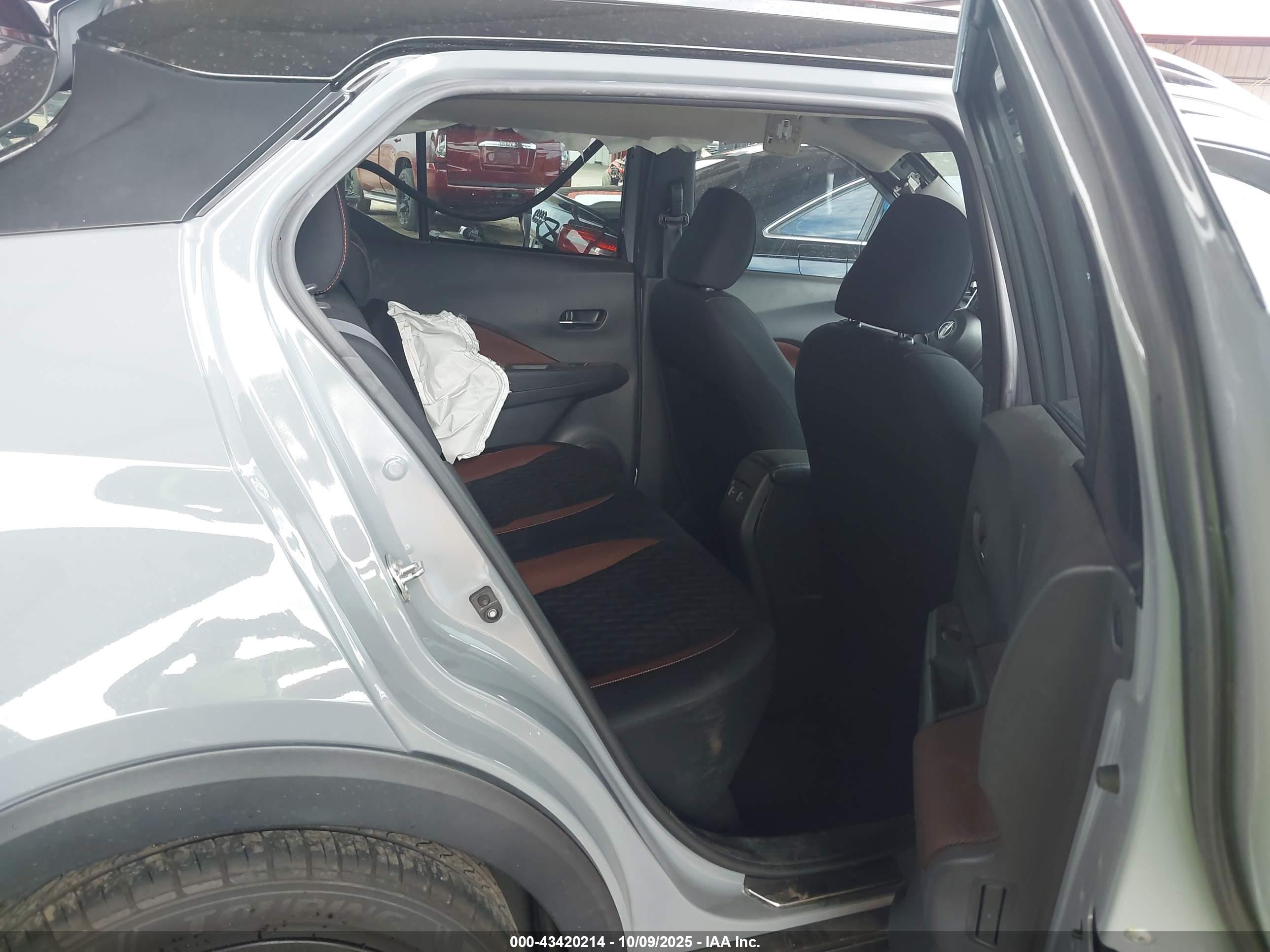 NISSAN KICKS image 8