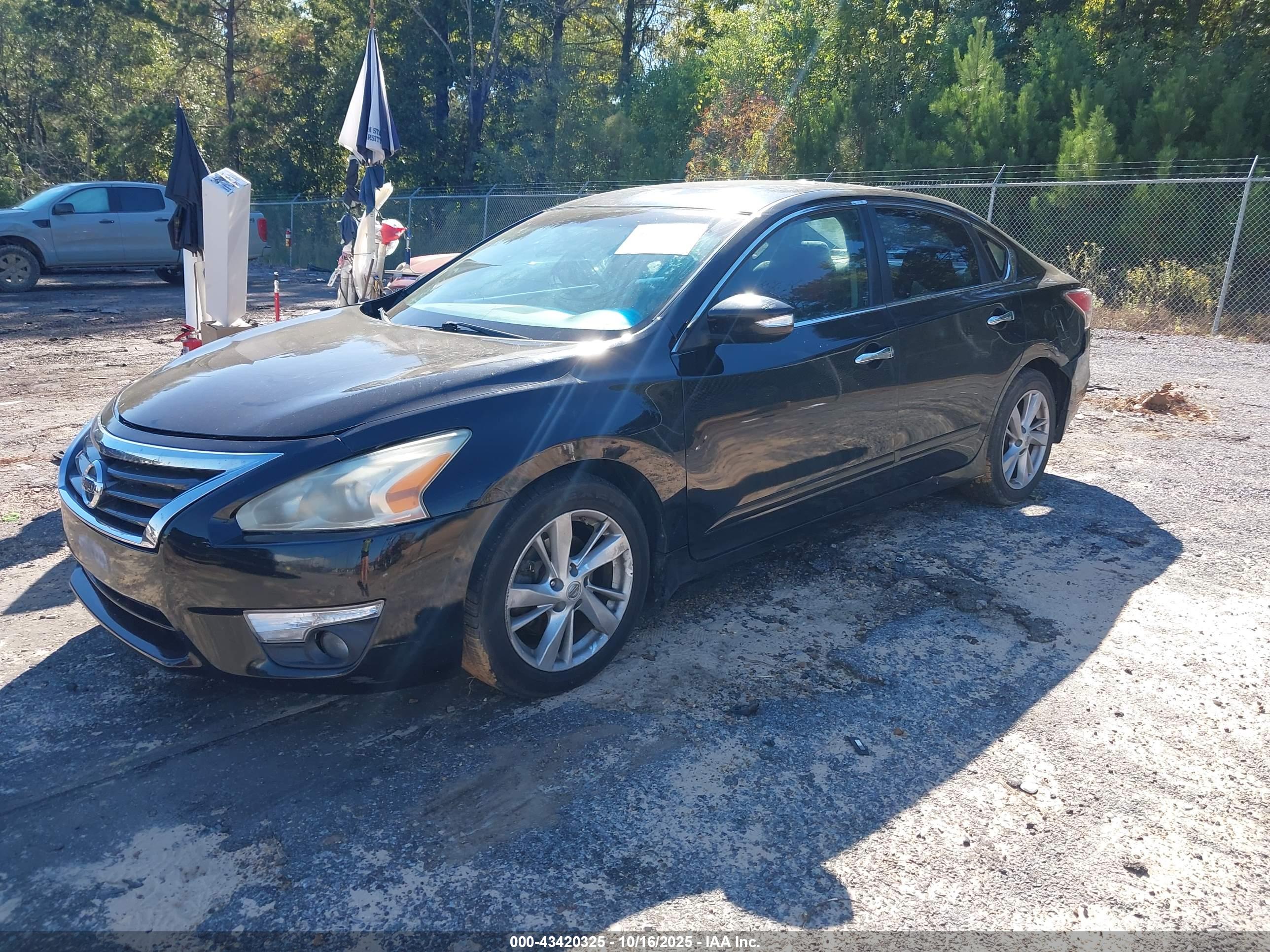 NISSAN ALTIMA image 2