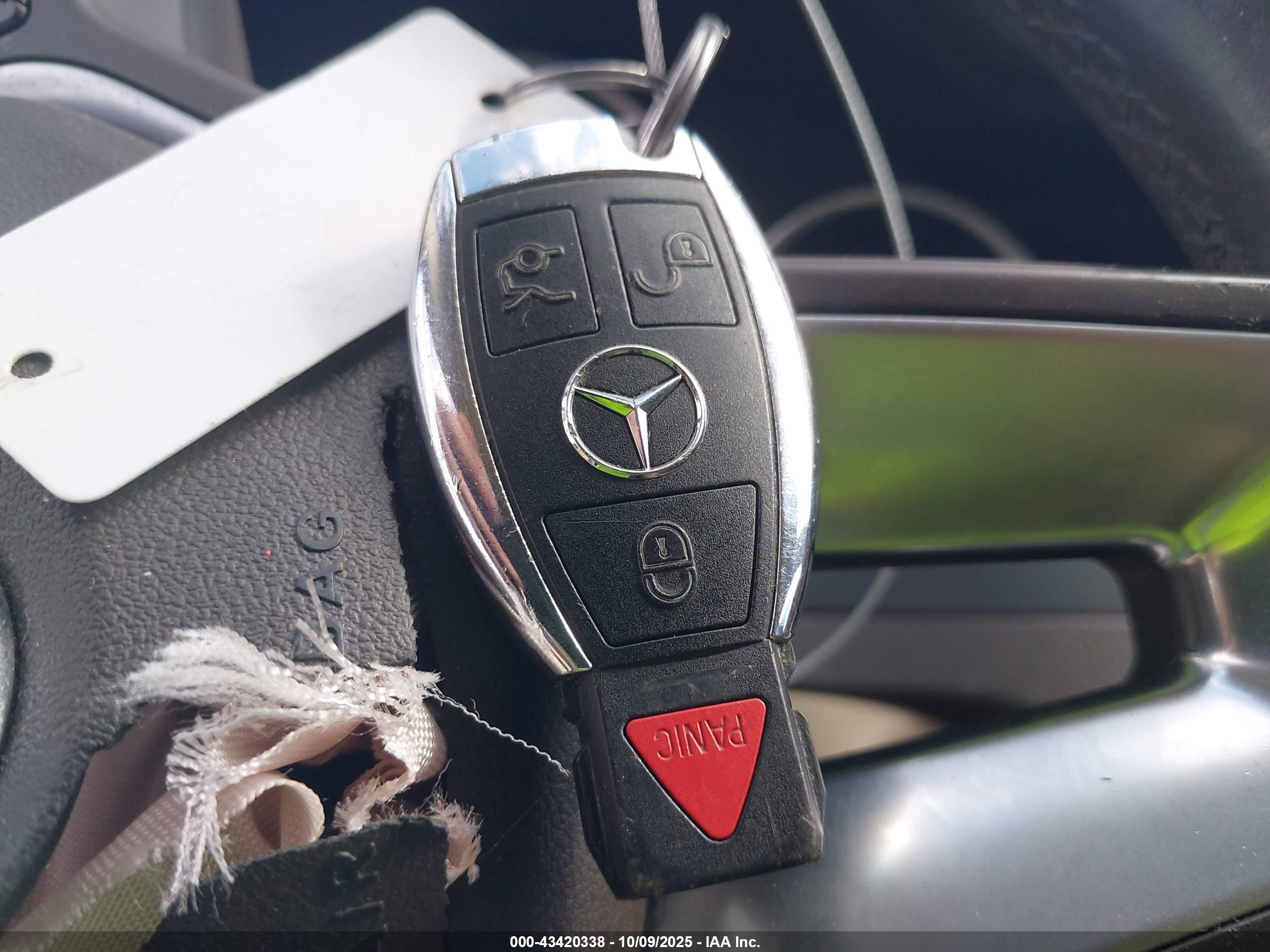 MERCEDES-BENZ C image 11