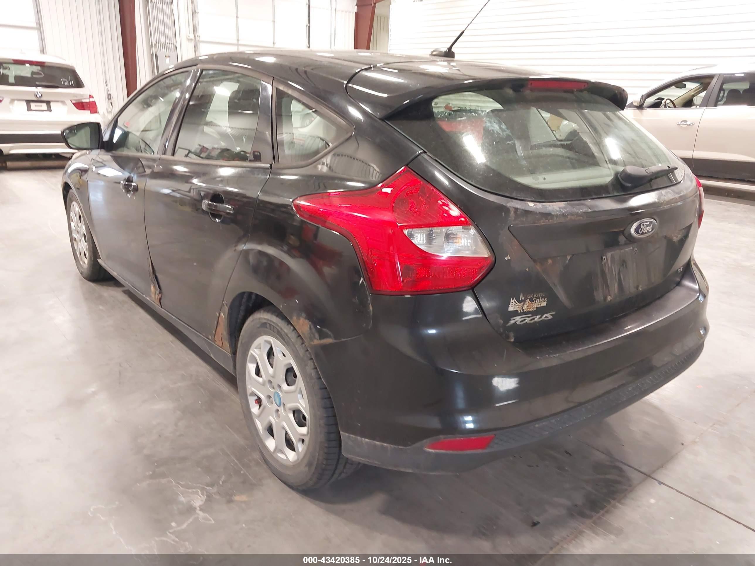 FORD FOCUS image 3