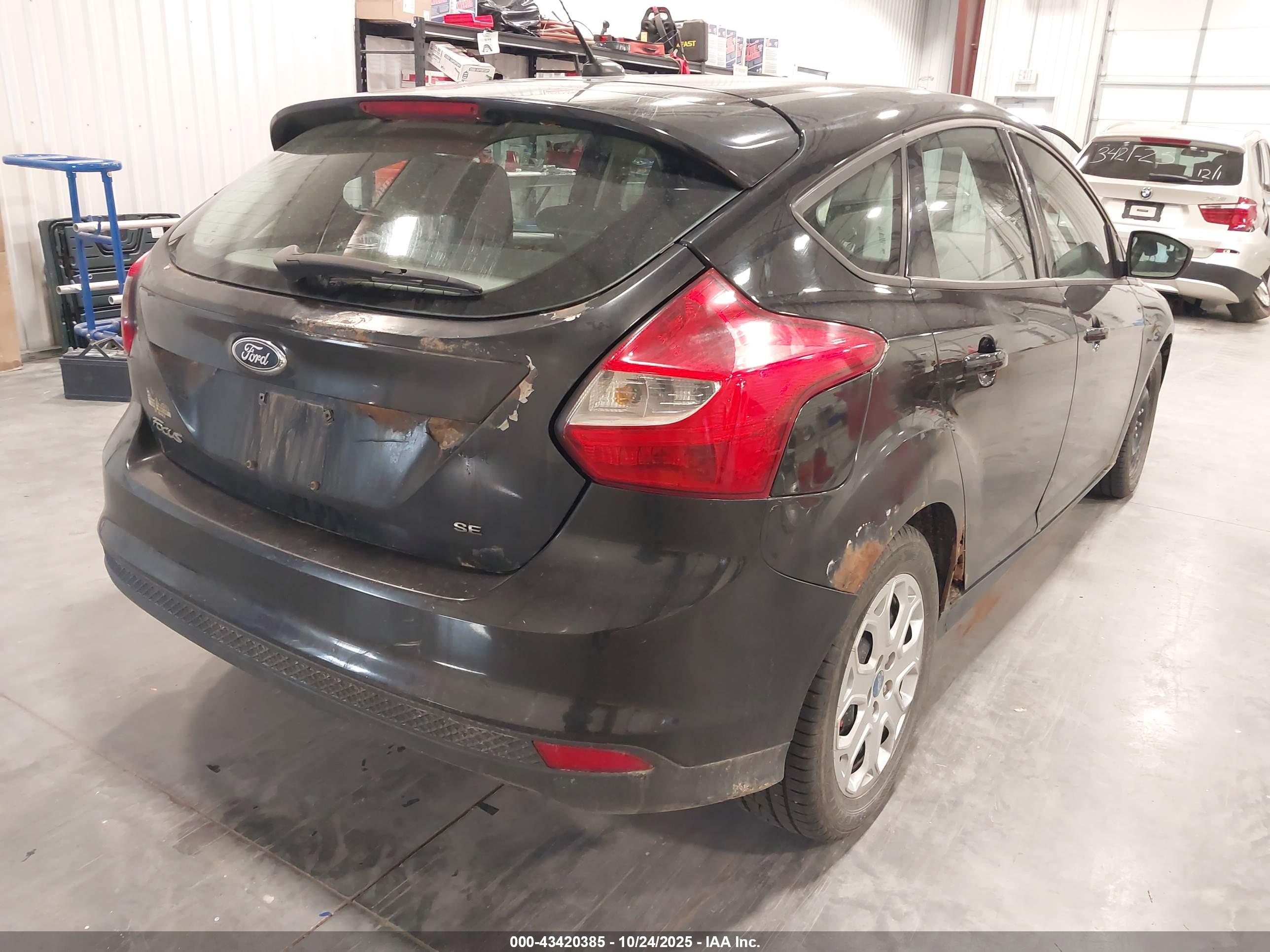 FORD FOCUS image 4