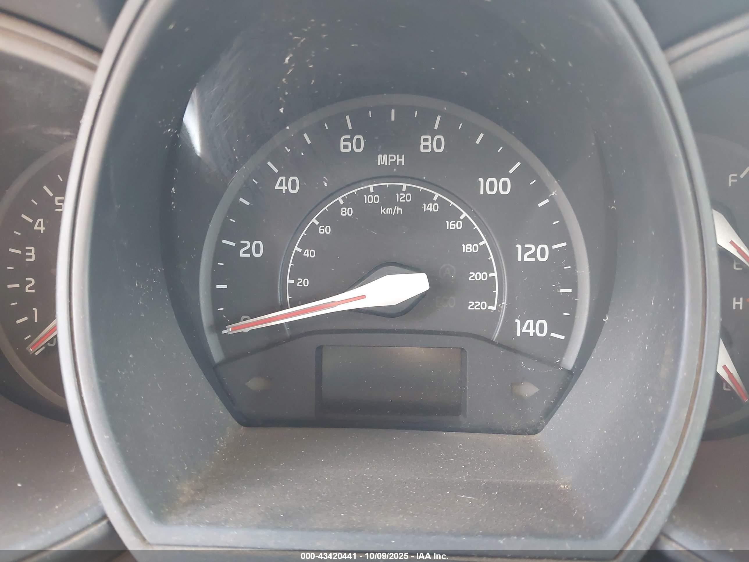 KIA RIO image 7