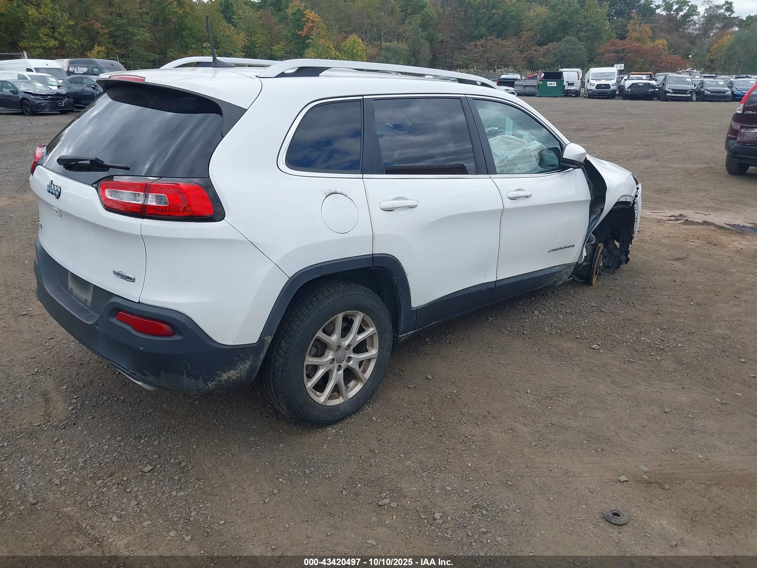 JEEP CHEROKEE image 4