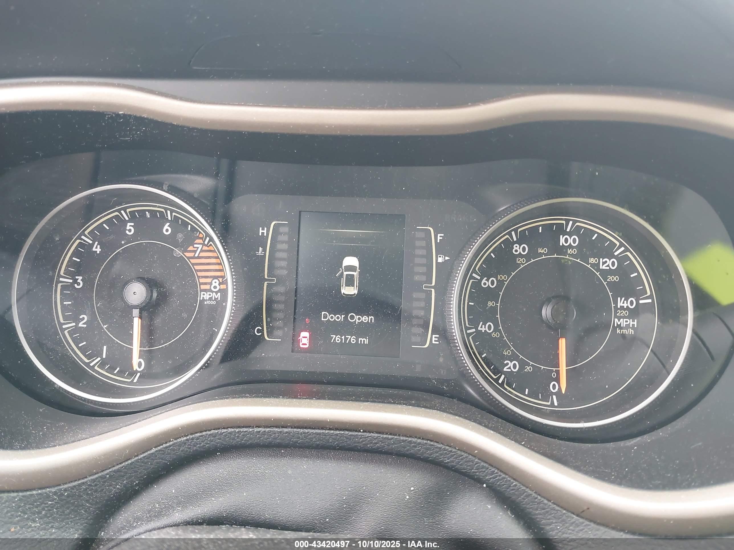 JEEP CHEROKEE image 7