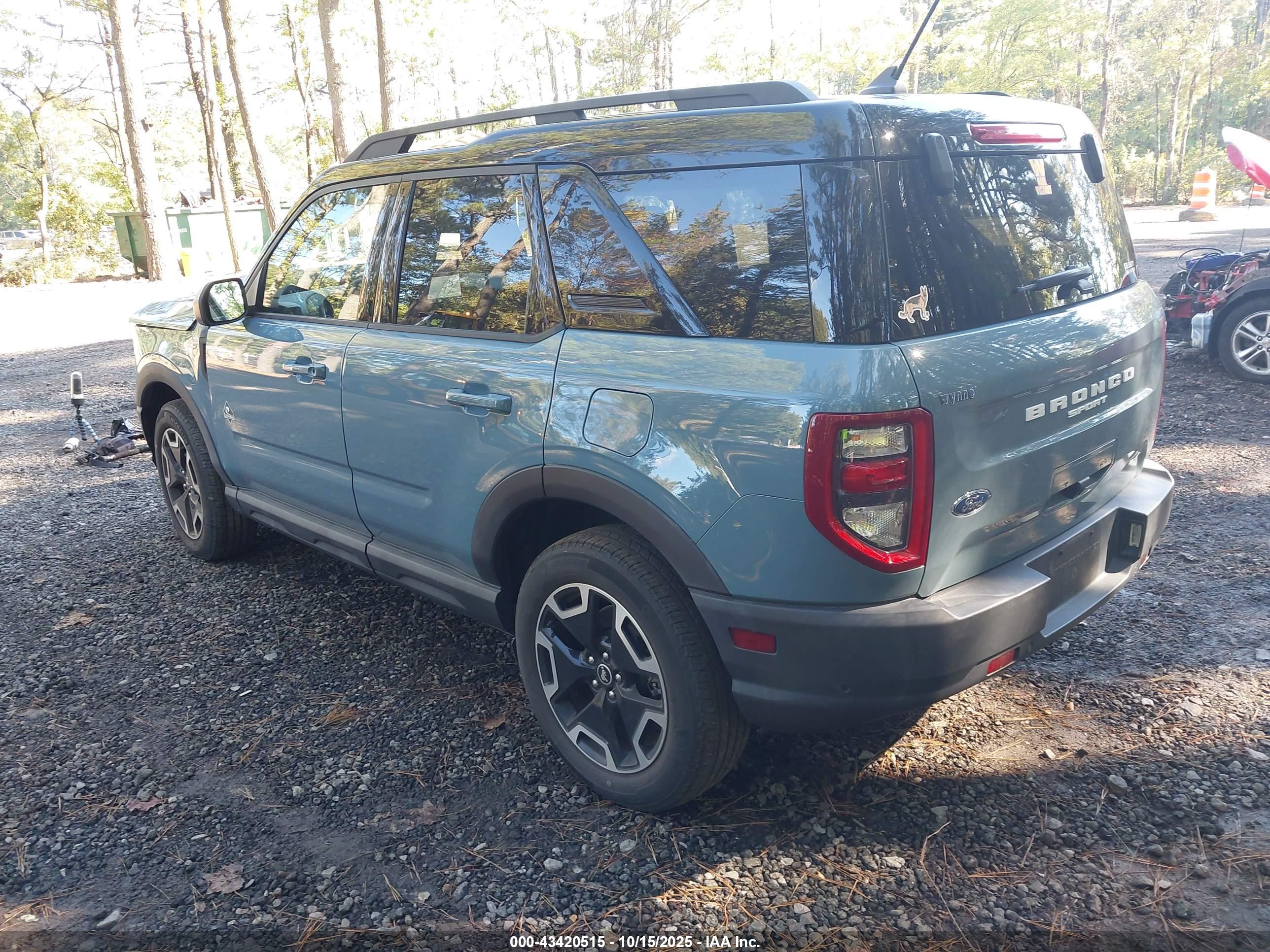 FORD BRONCO image 3