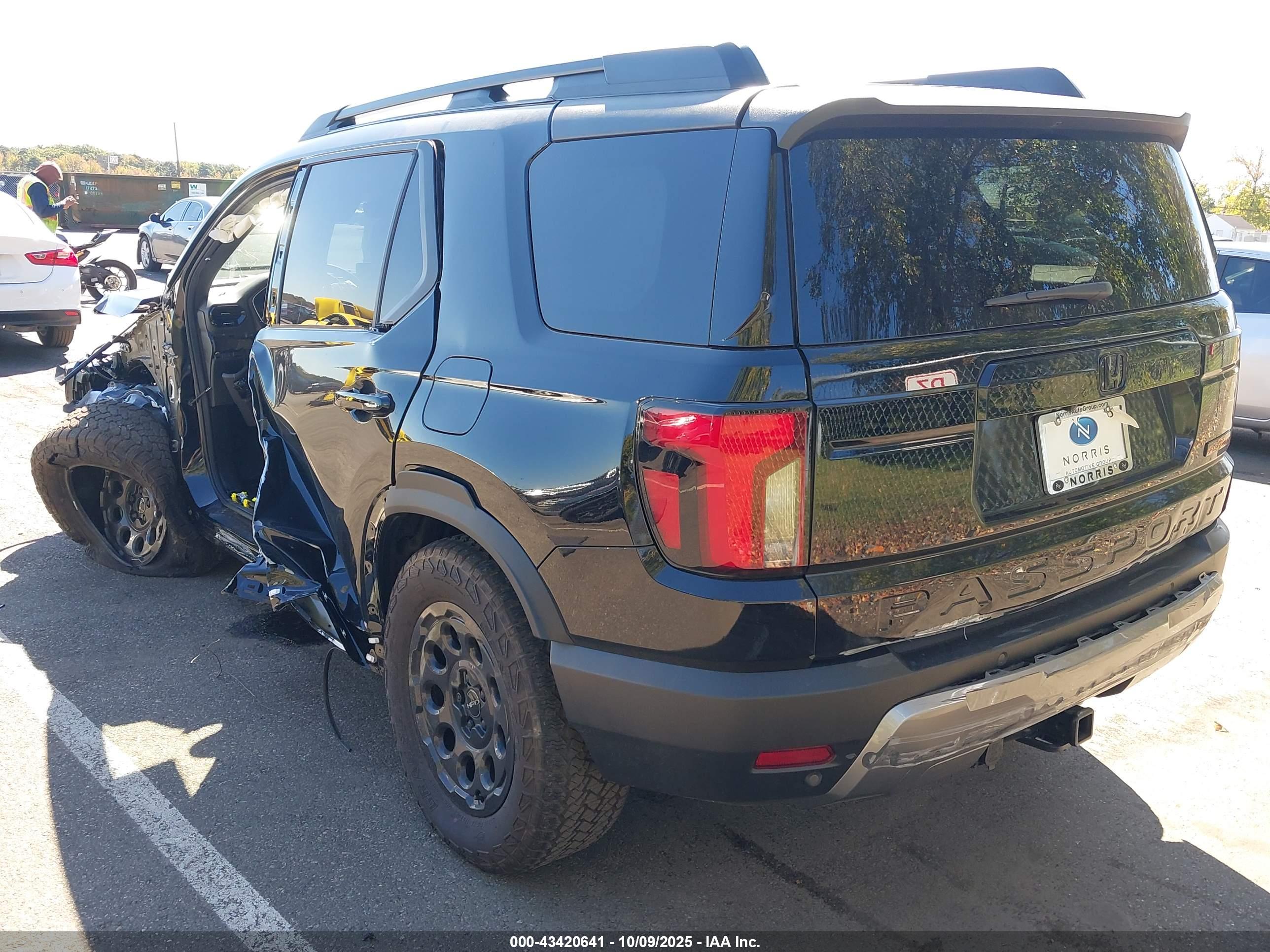 HONDA PASSPORT image 3