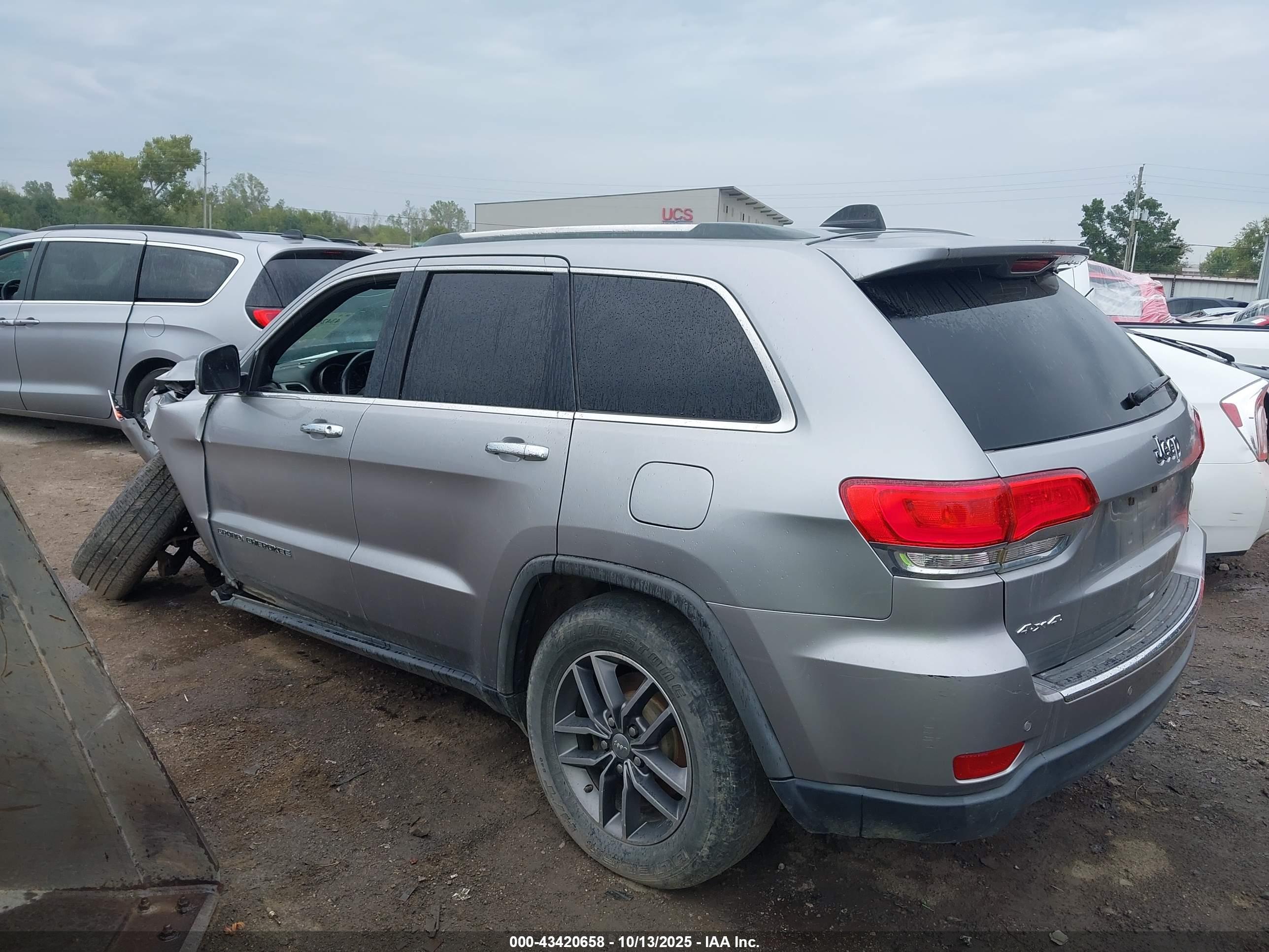 JEEP GRAND image 3
