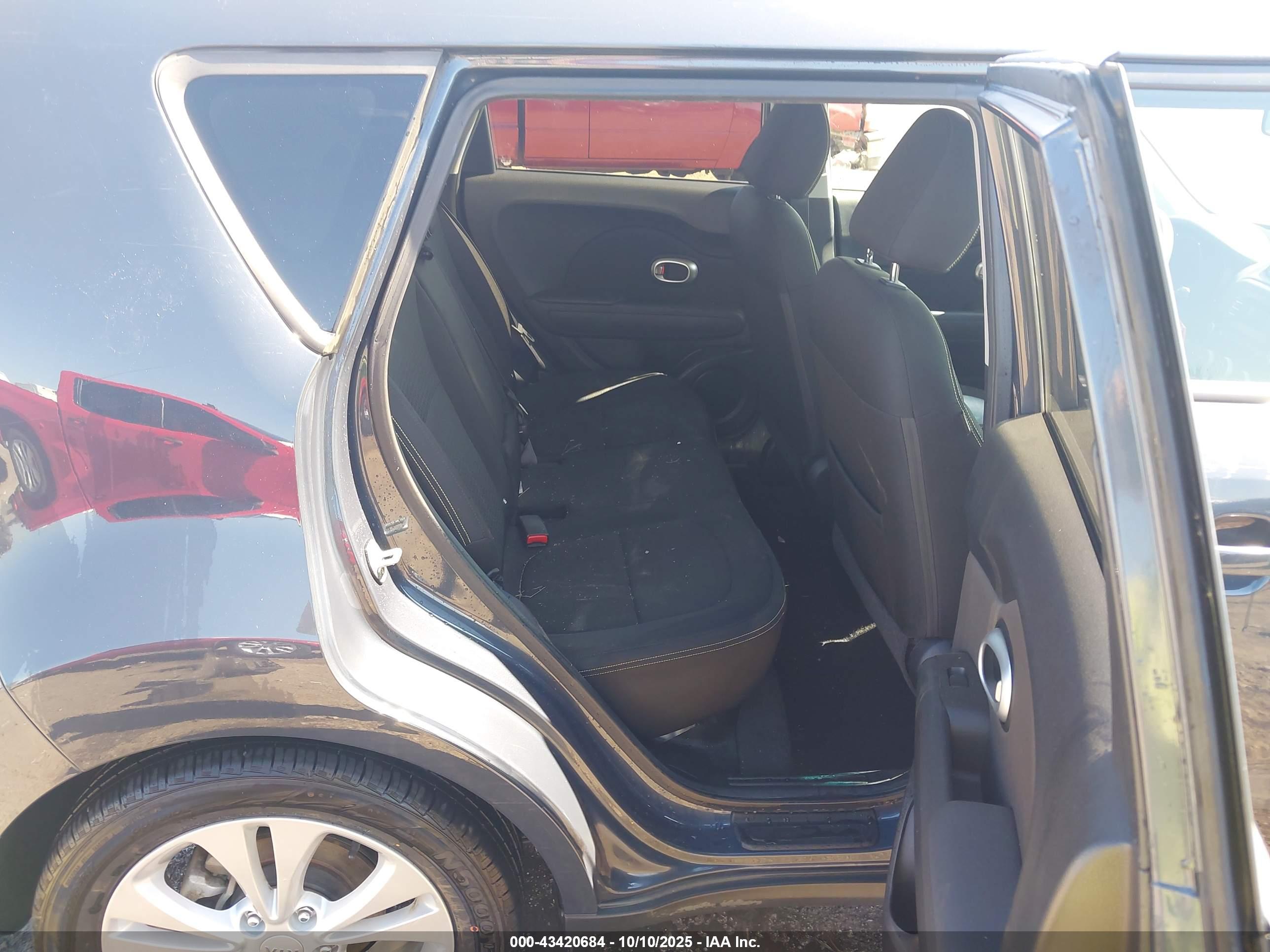 KIA SOUL image 8