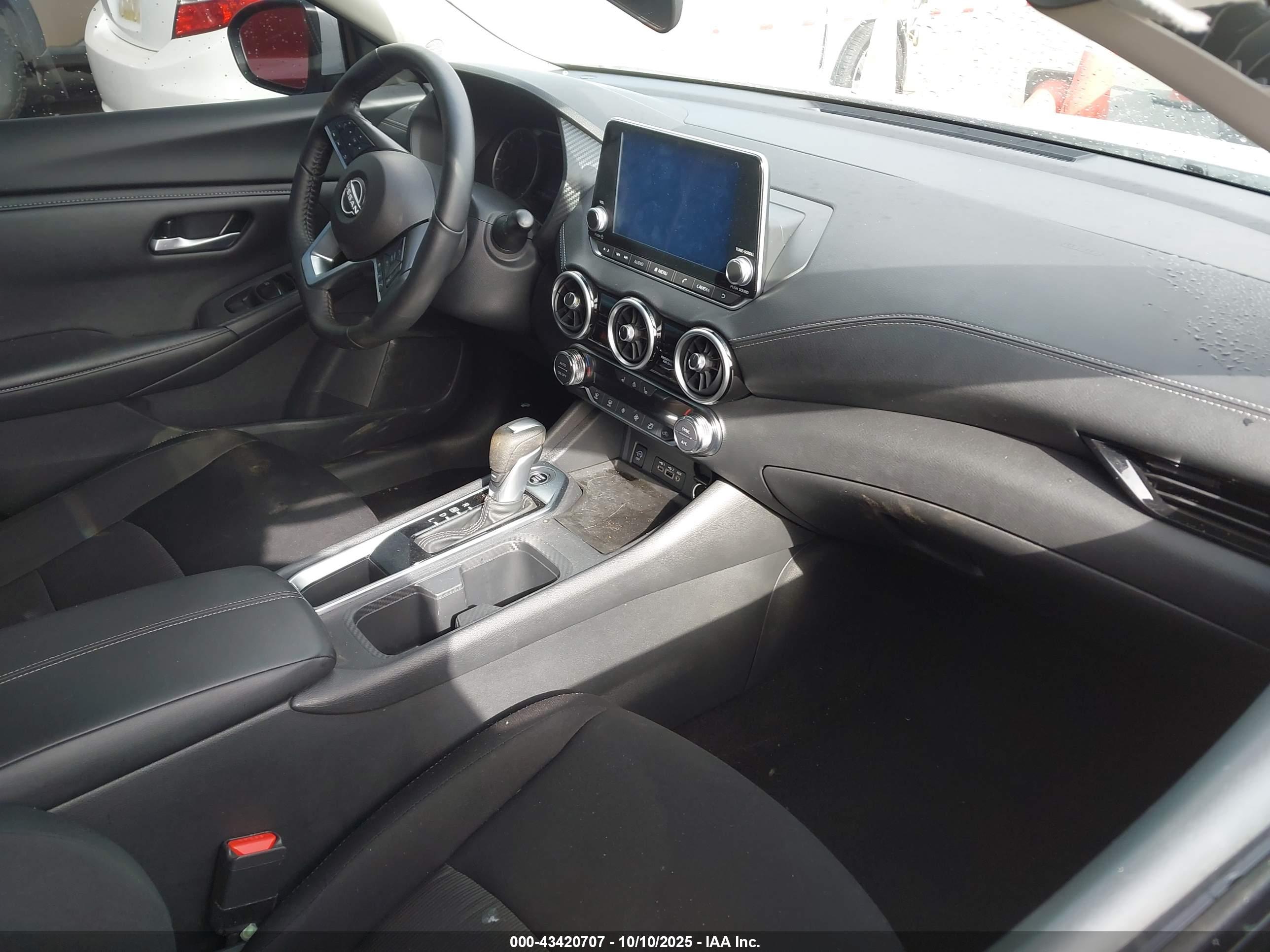 NISSAN SENTRA image 5