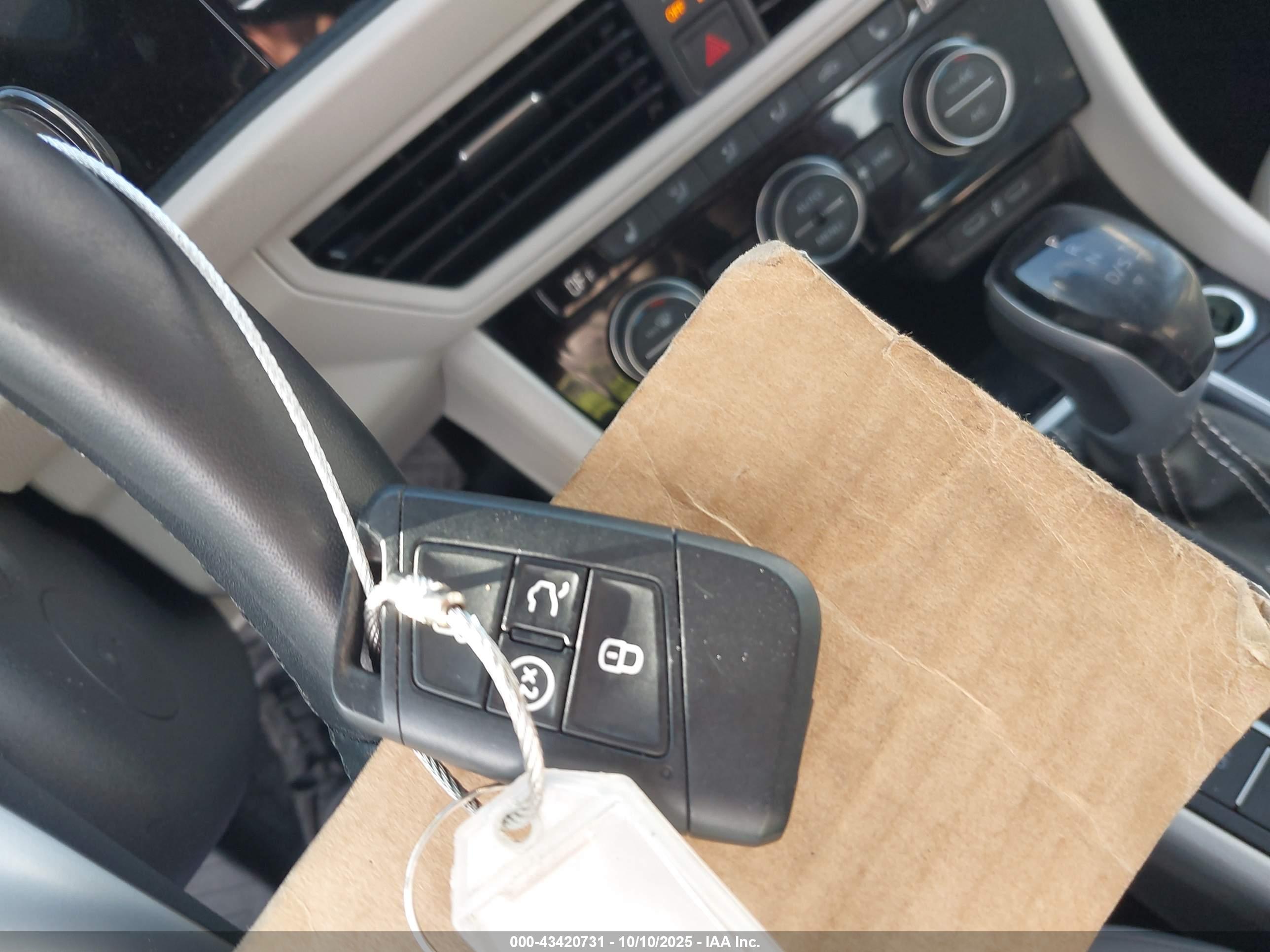 VOLKSWAGEN JETTA image 11