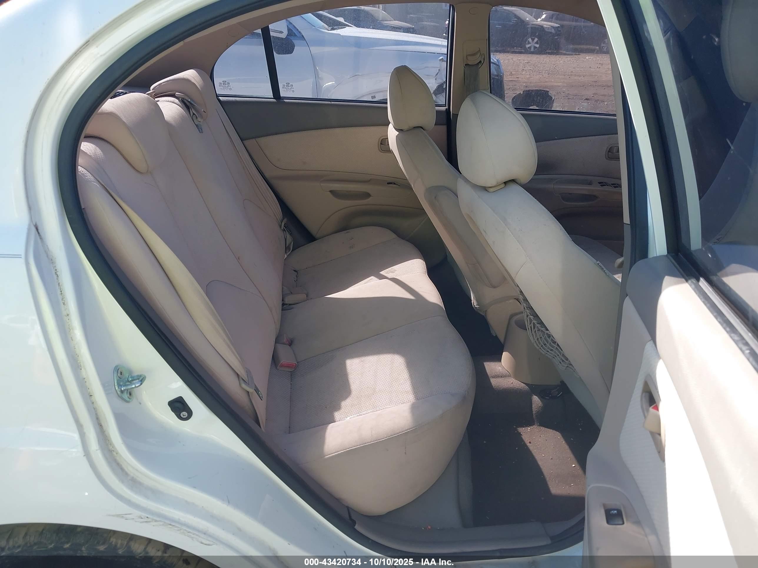 KIA RIO image 8