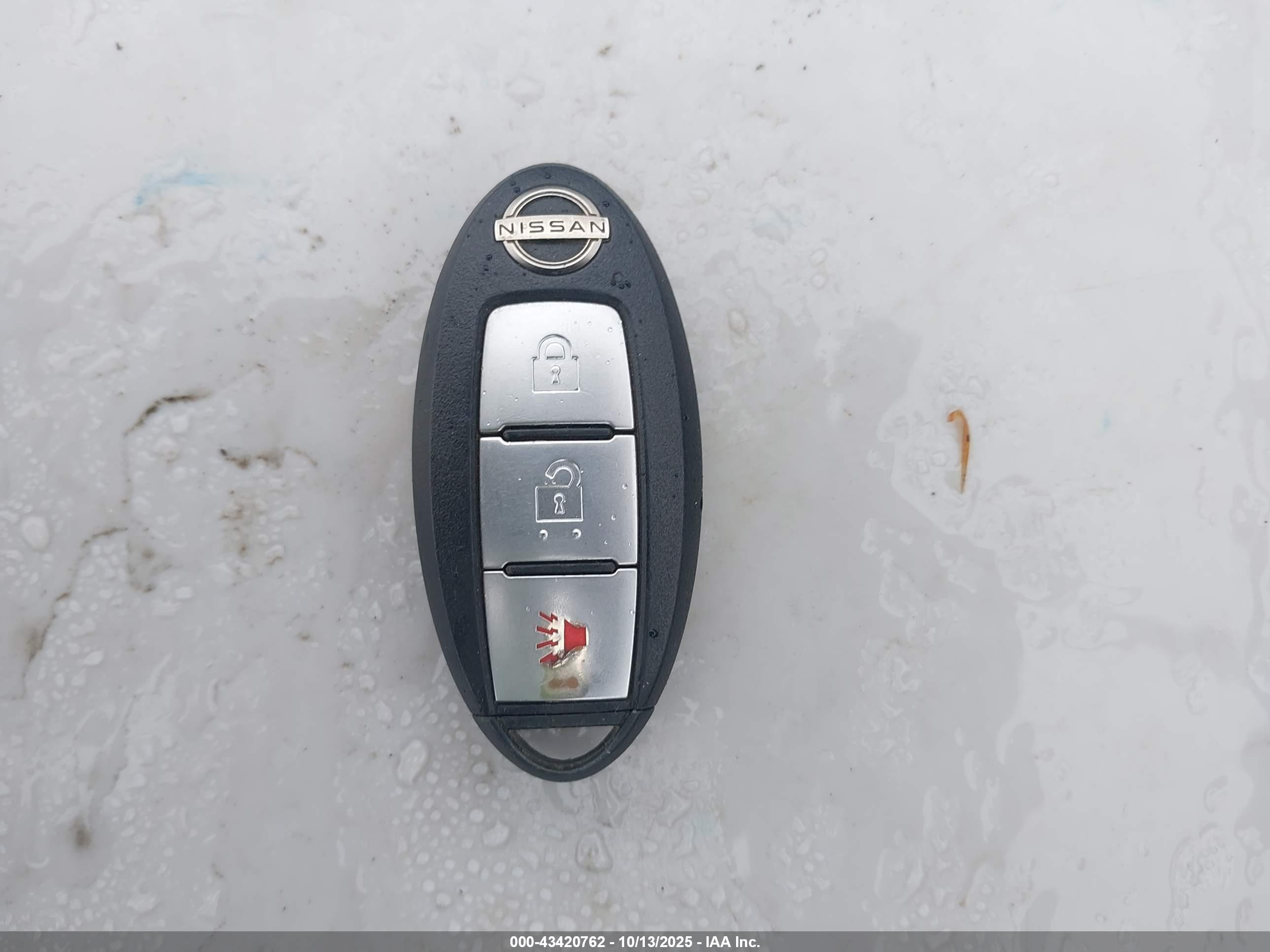 NISSAN FRONTIER image 11