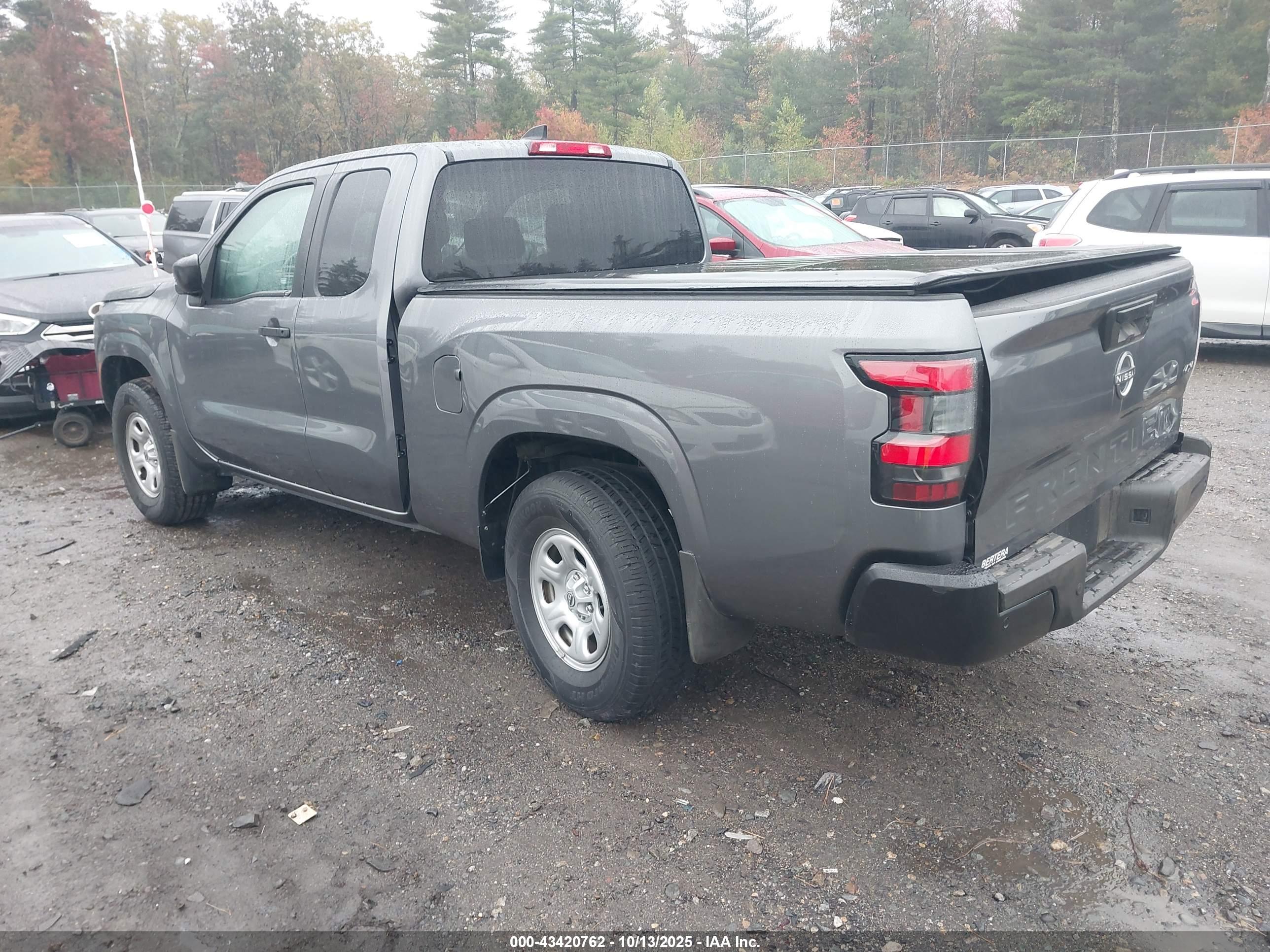 NISSAN FRONTIER image 3