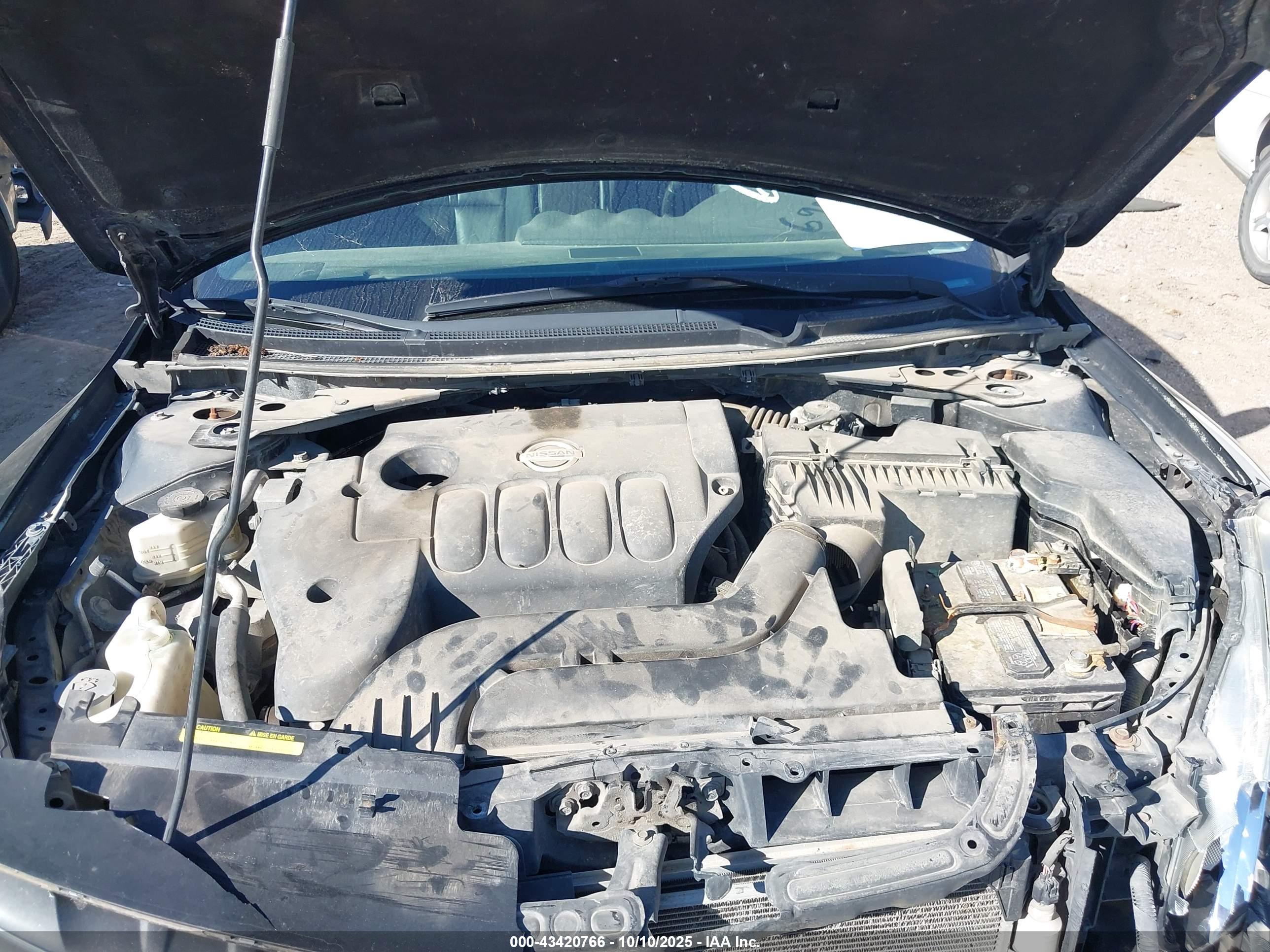NISSAN ALTIMA image 10