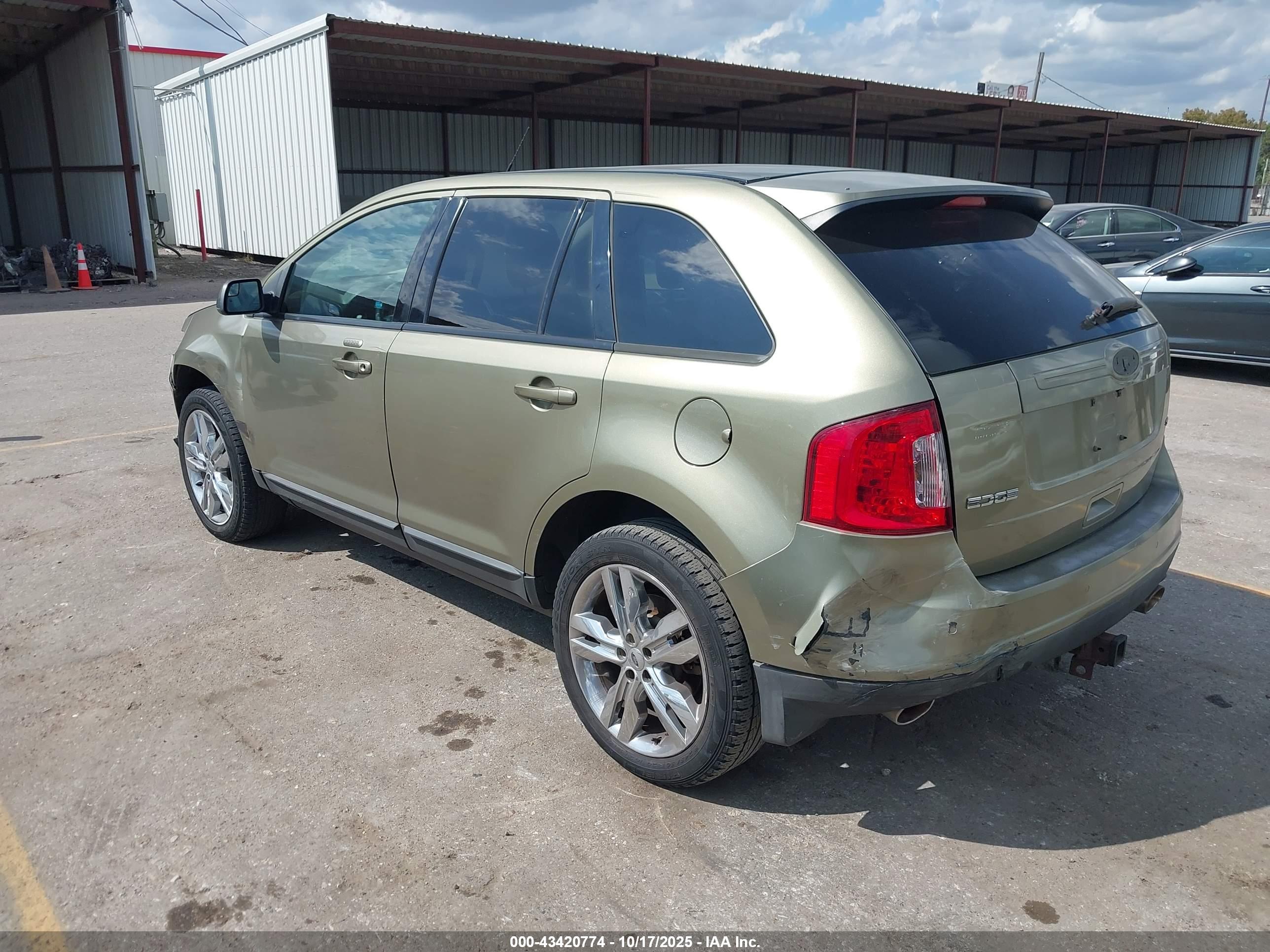 FORD EDGE image 3