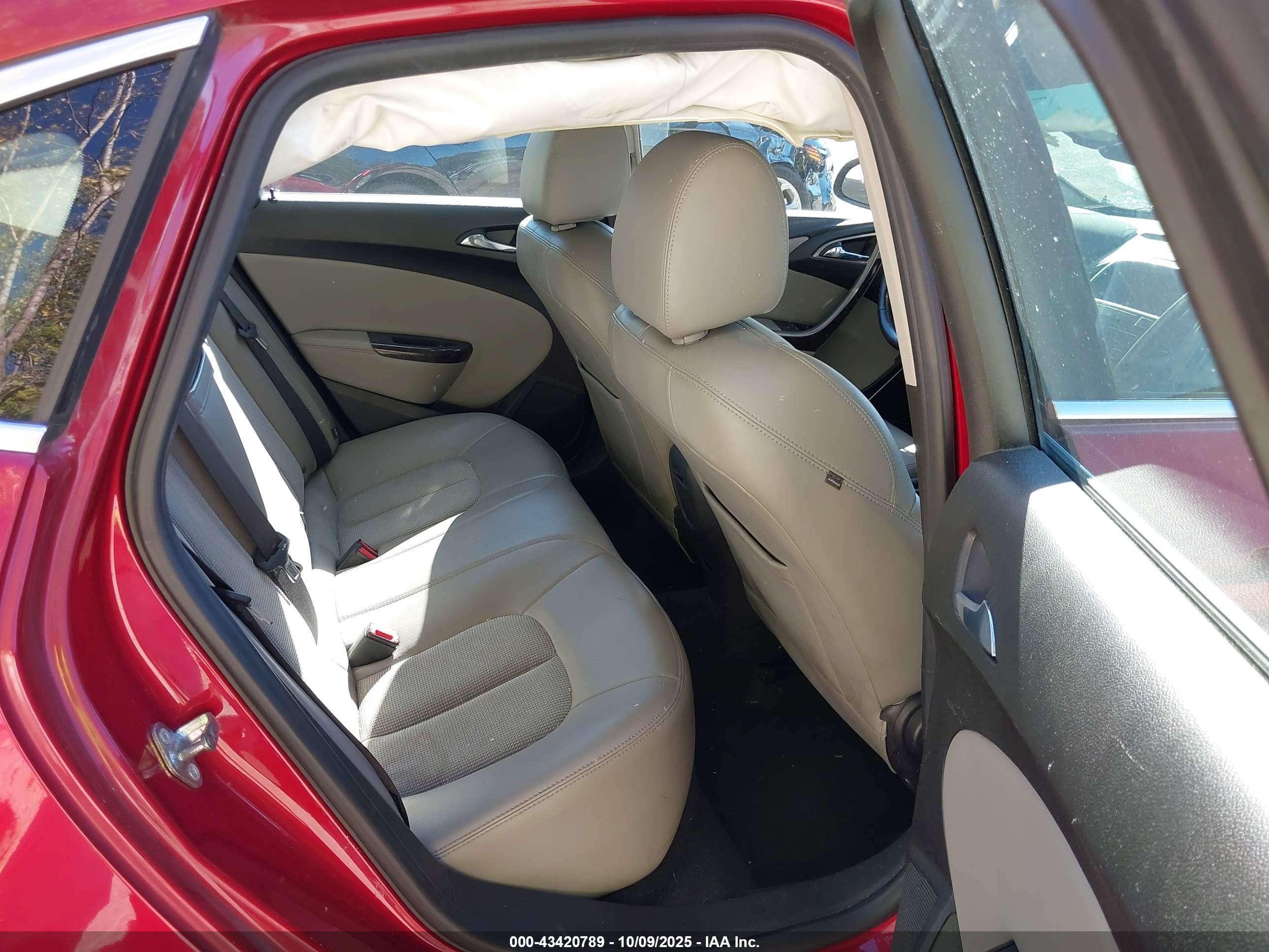 BUICK VERANO image 8