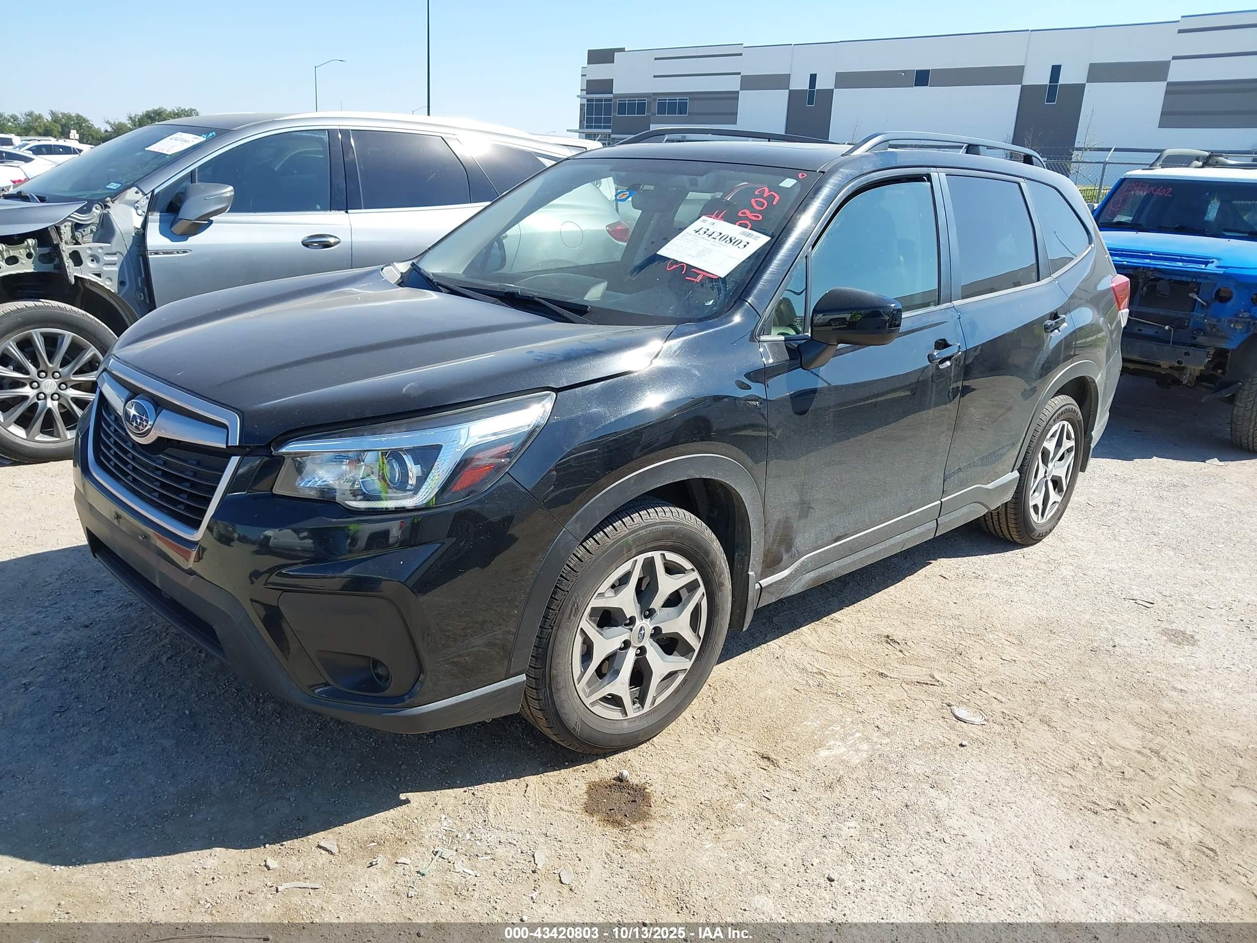 SUBARU FORESTER image 2