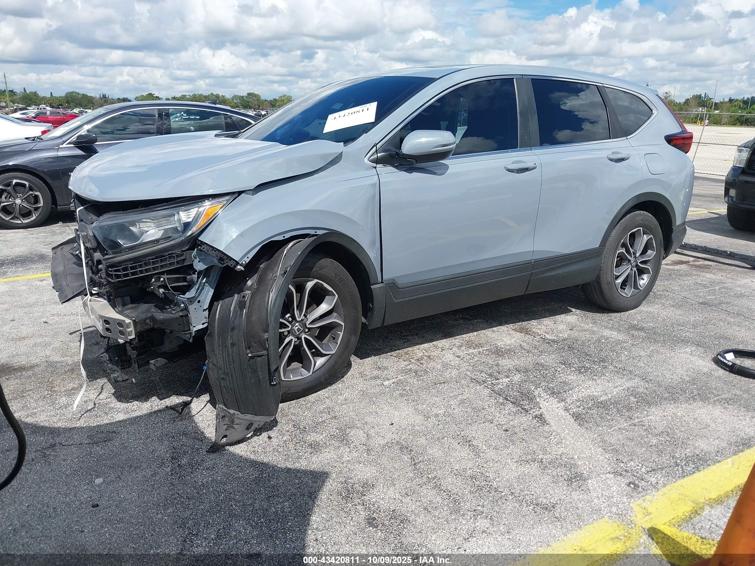 HONDA CR-V image 2