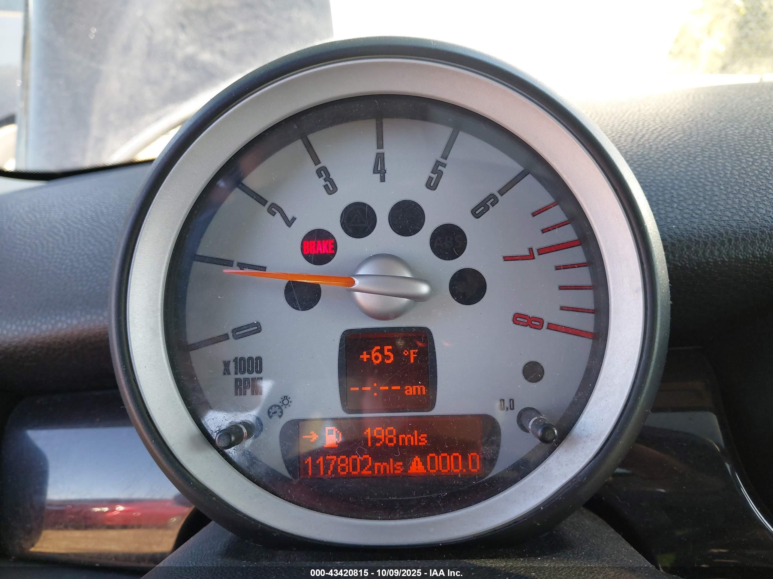 MINI COOPER image 7