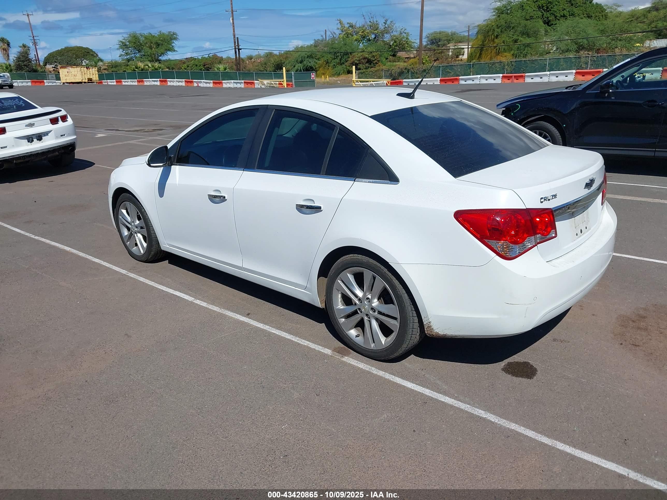 CHEVROLET CRUZE image 3