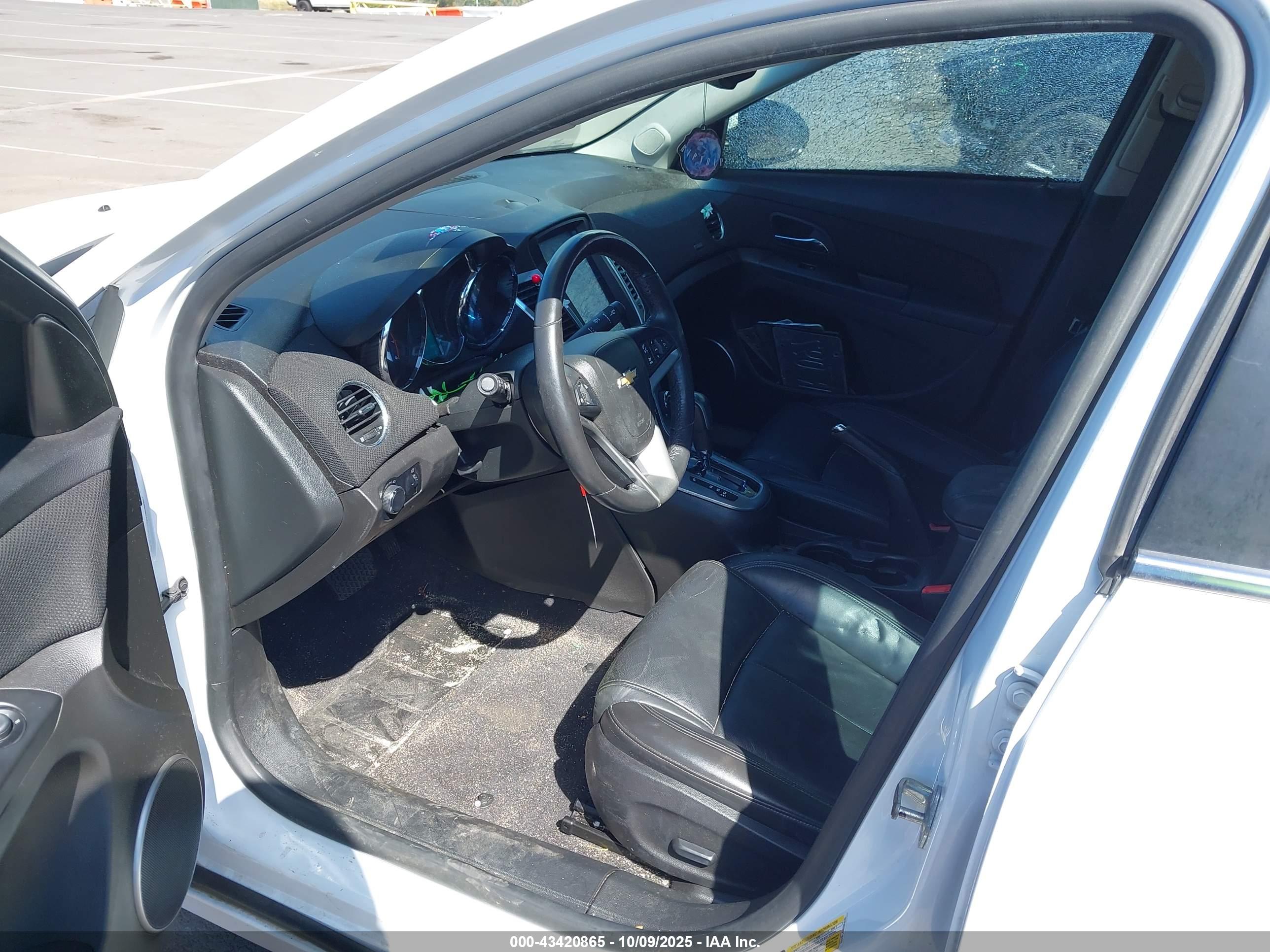 CHEVROLET CRUZE image 5