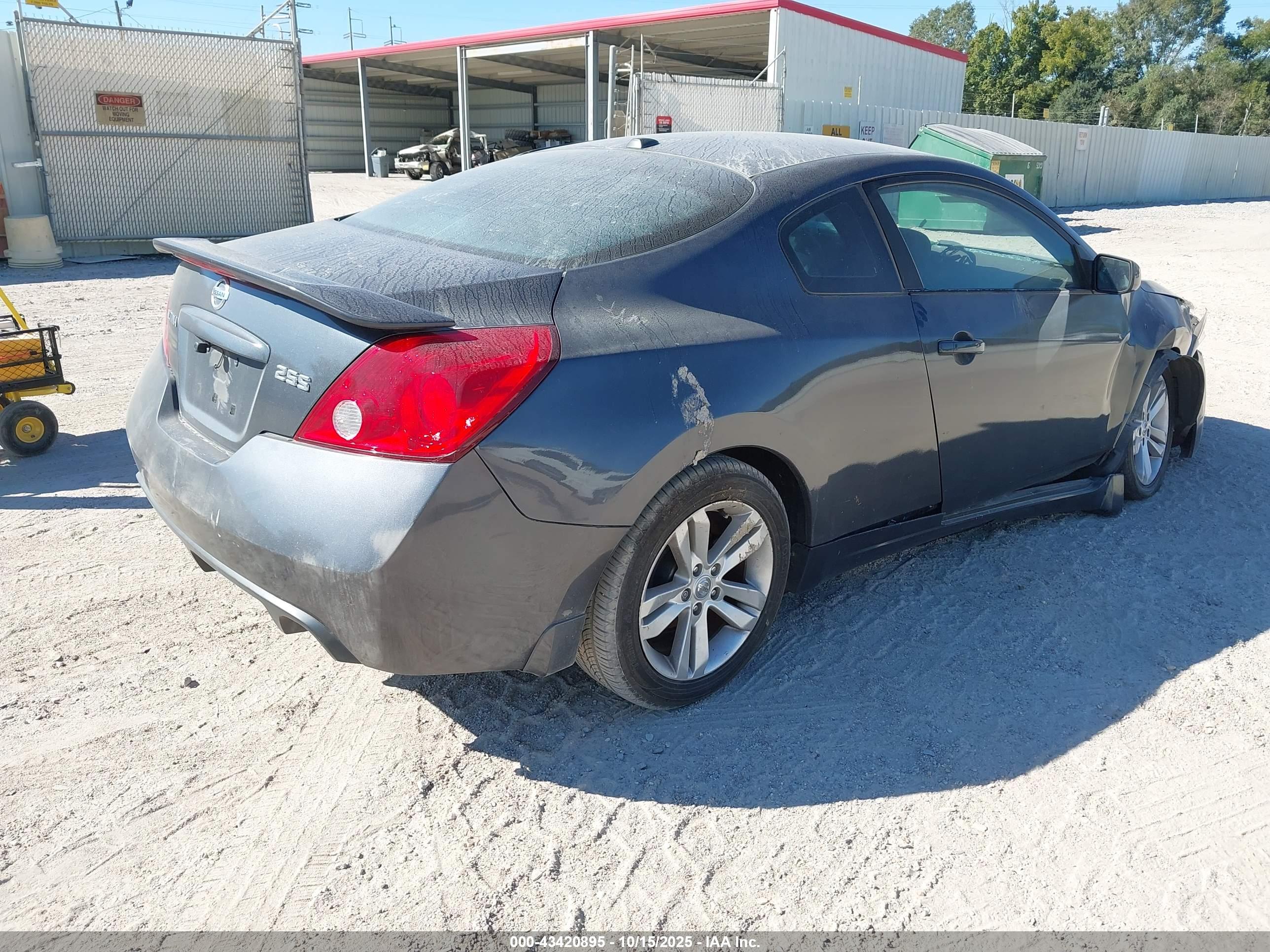 NISSAN ALTIMA image 4