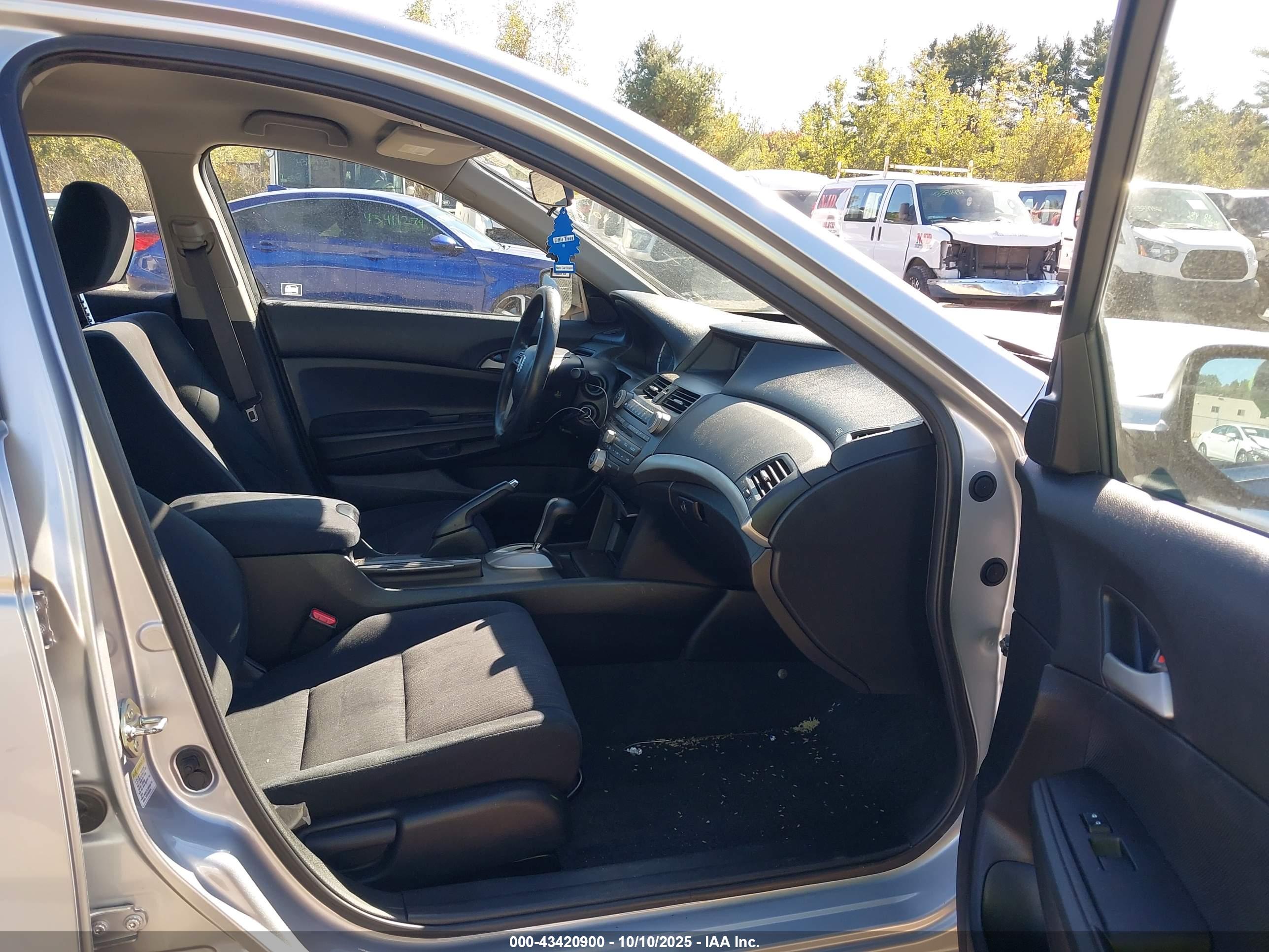 HONDA ACCORD image 5