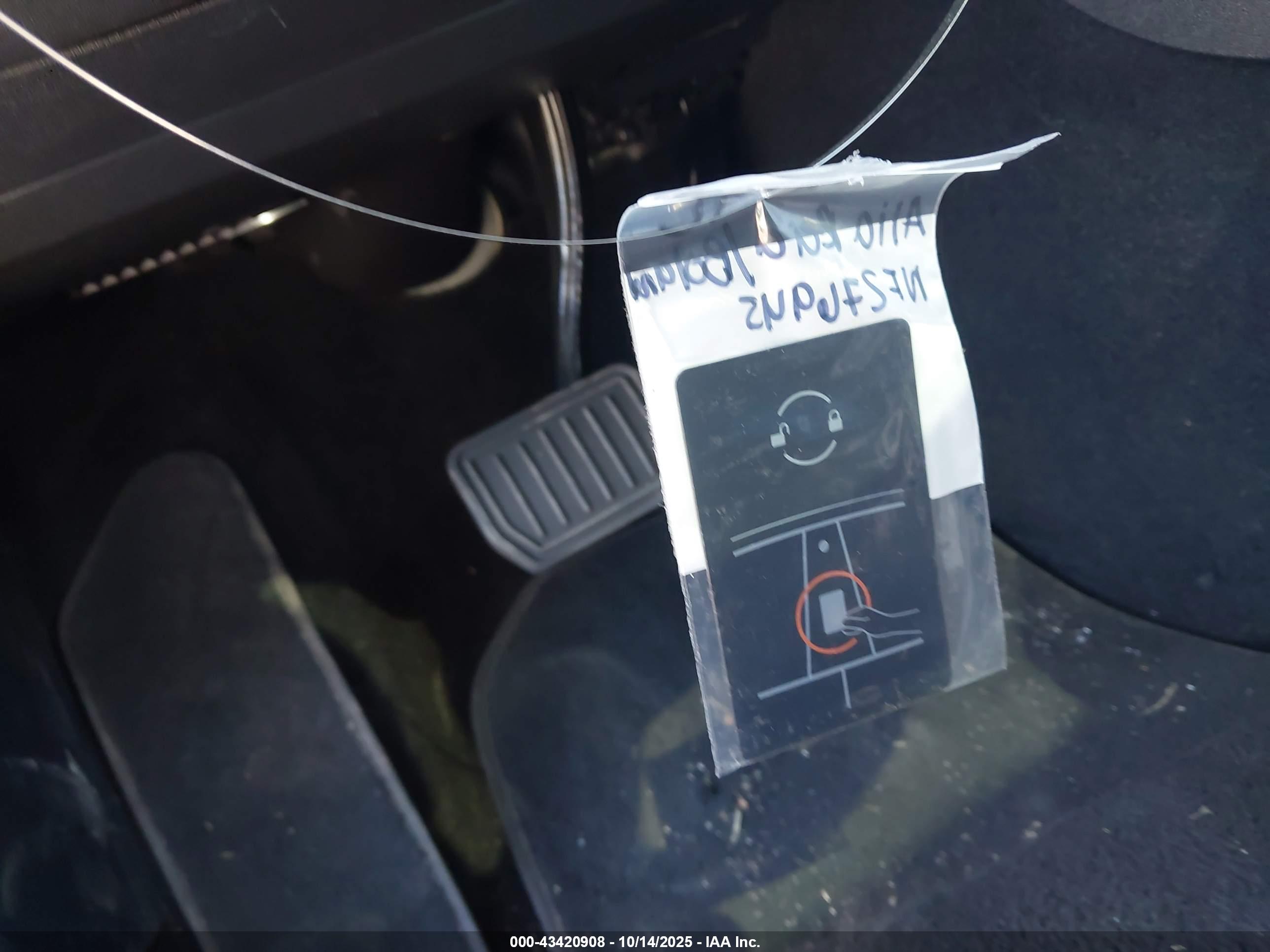 TESLA MODEL image 11