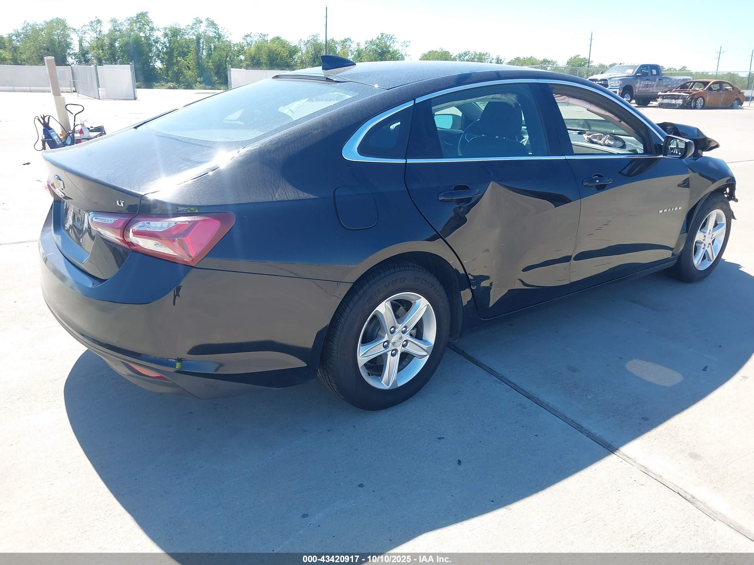 CHEVROLET MALIBU image 4
