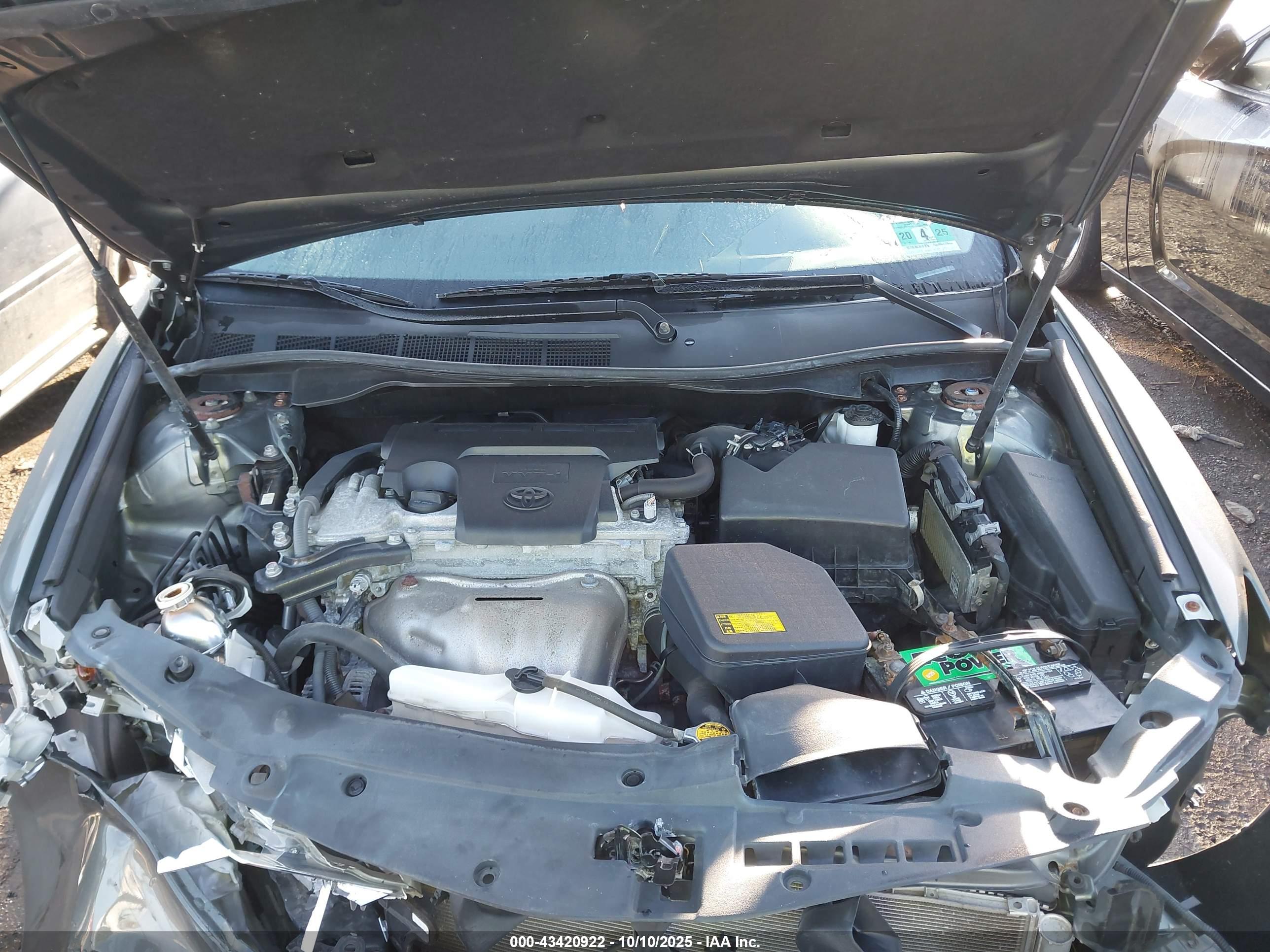 TOYOTA CAMRY image 10