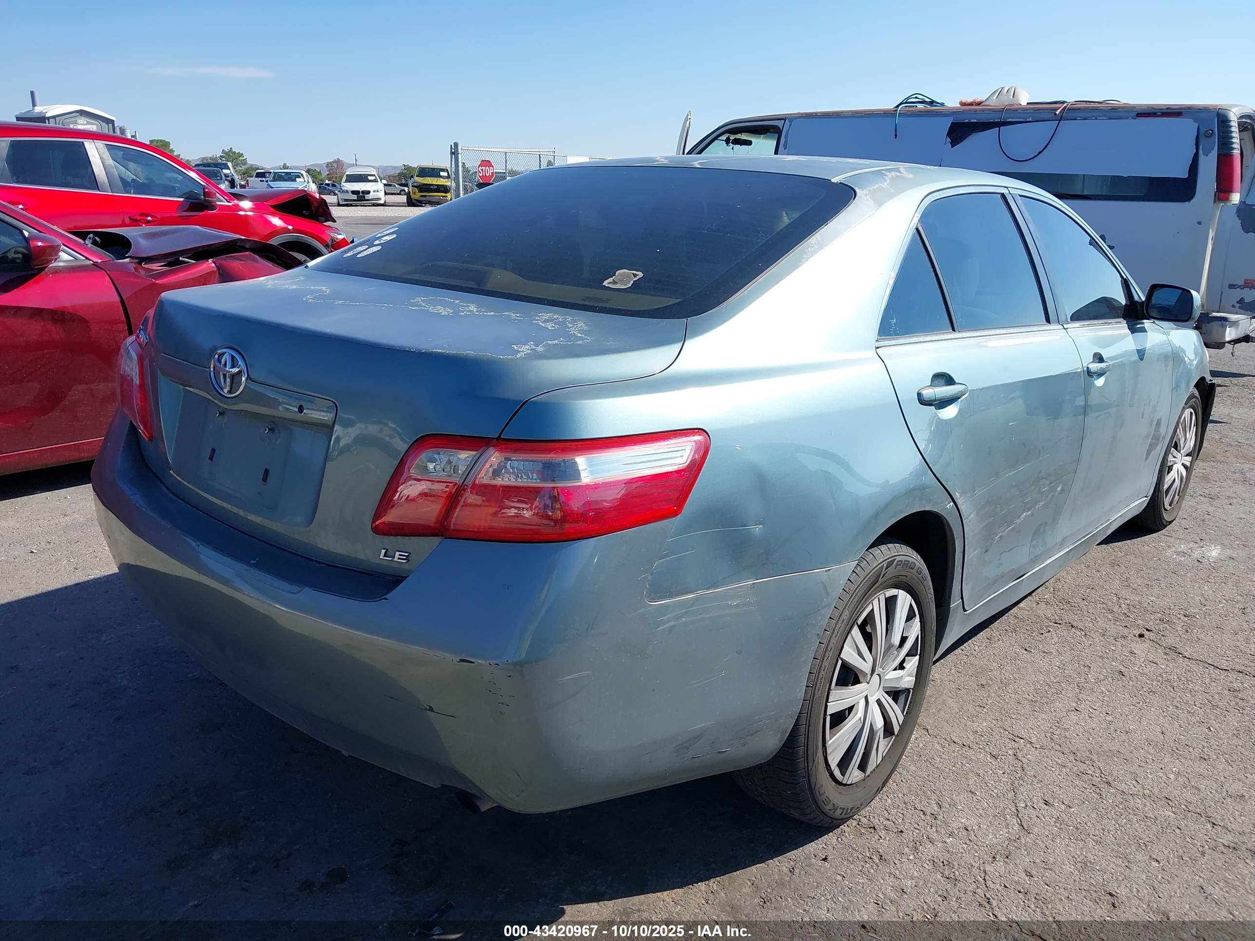 TOYOTA CAMRY image 4