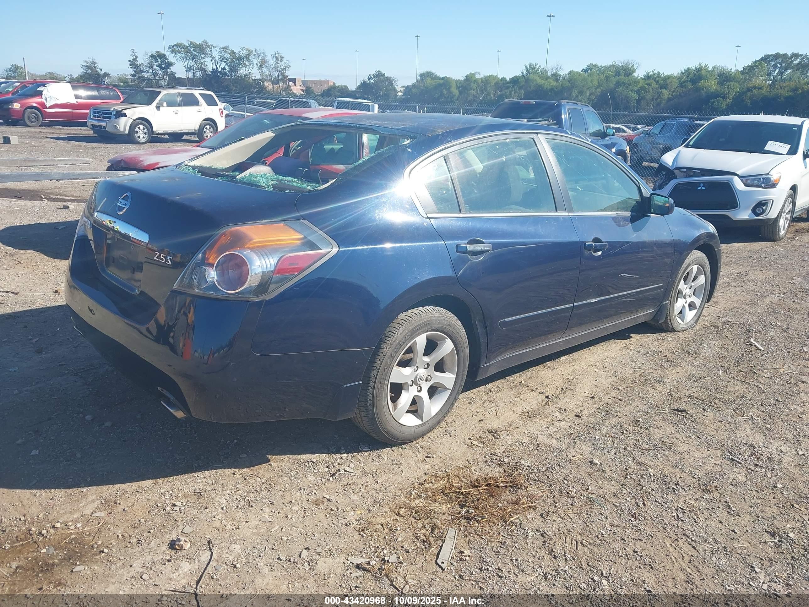 NISSAN ALTIMA image 4