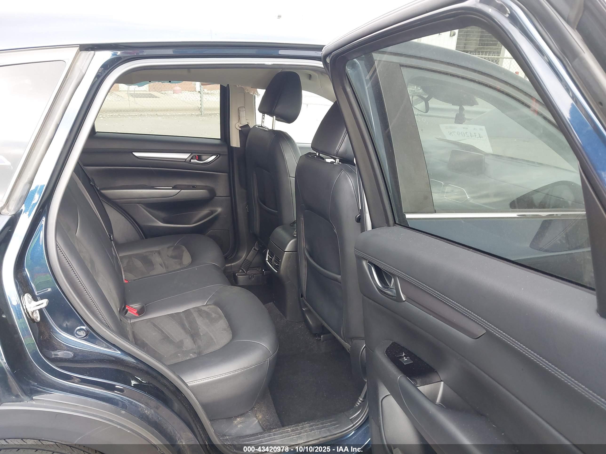 MAZDA CX-5 image 8