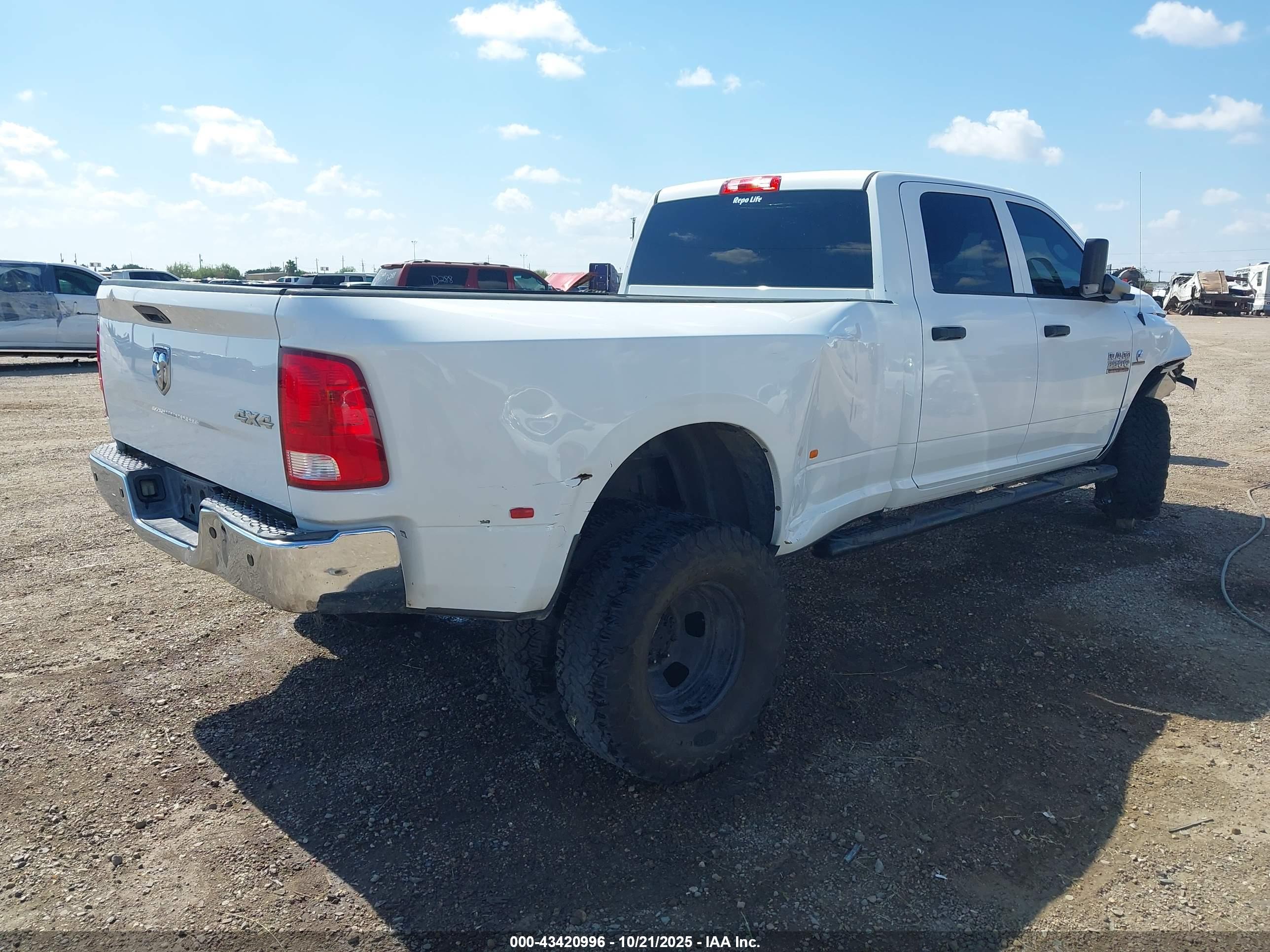 RAM 3500 image 4