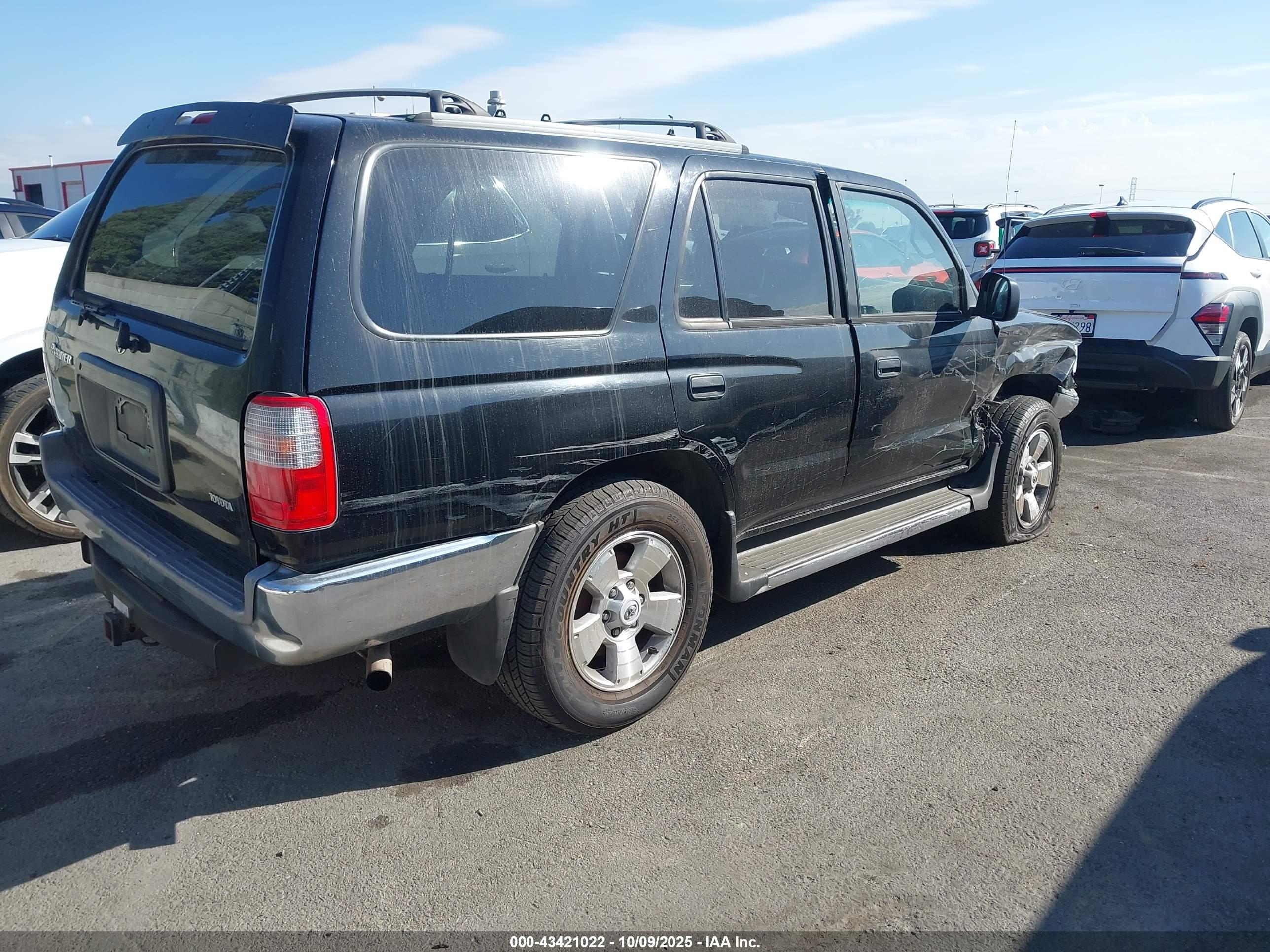 TOYOTA 4RUNNER image 4