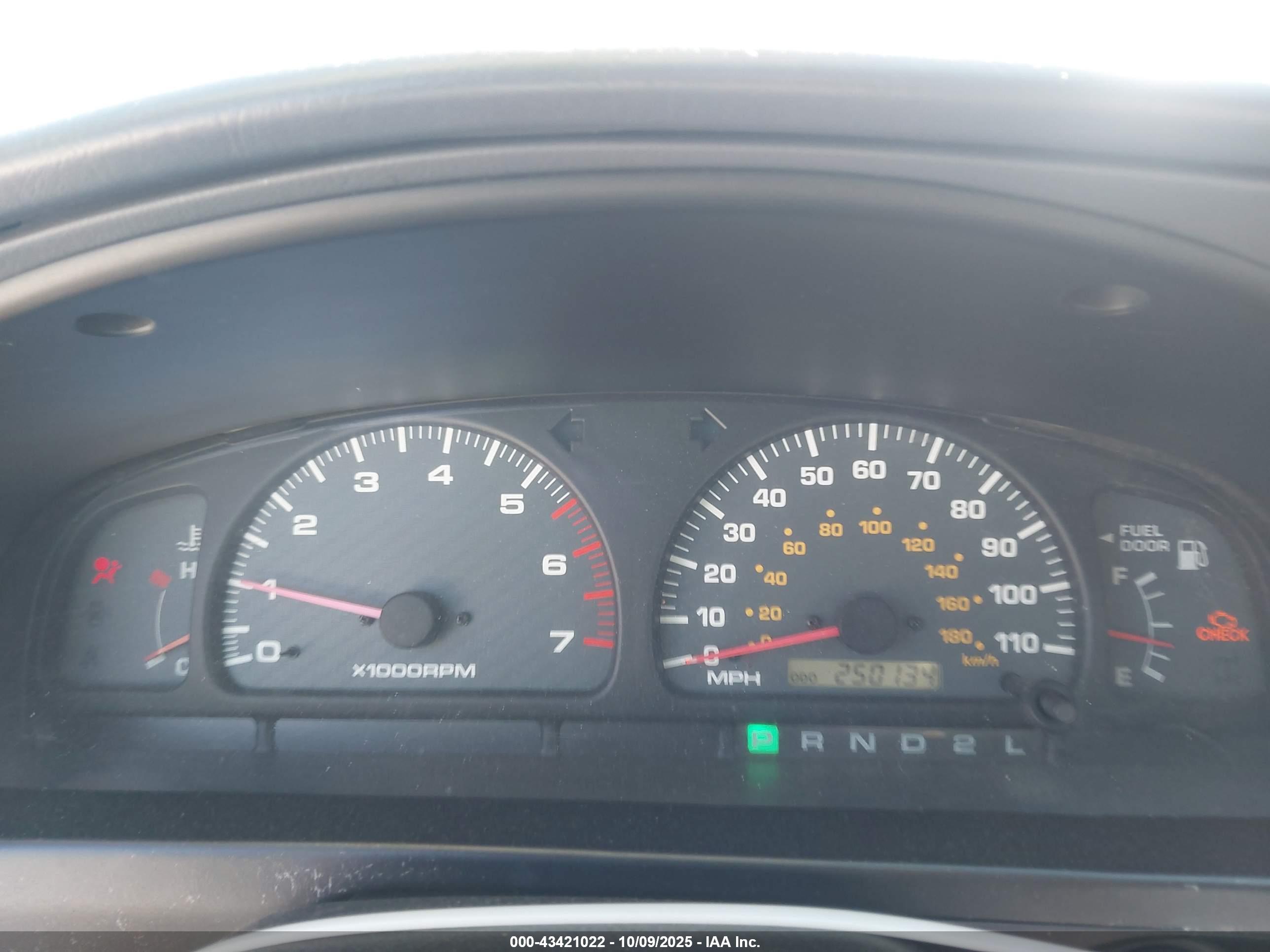 TOYOTA 4RUNNER image 7