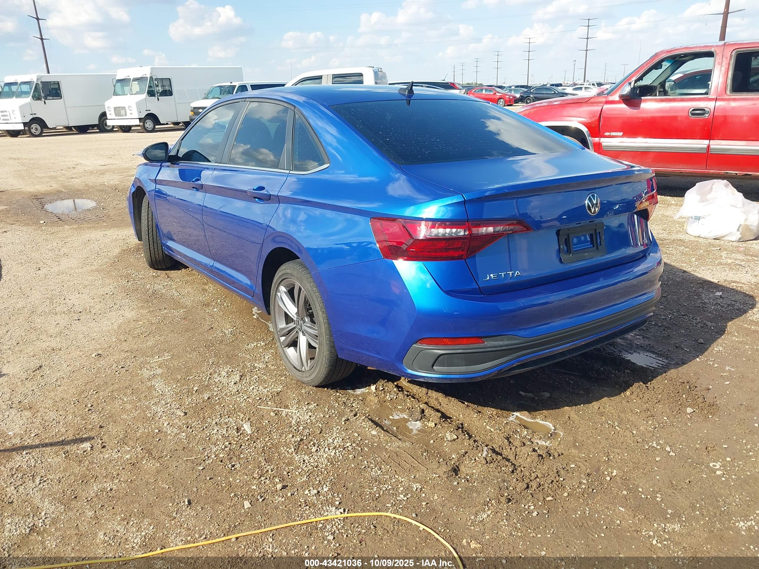VOLKSWAGEN JETTA image 3