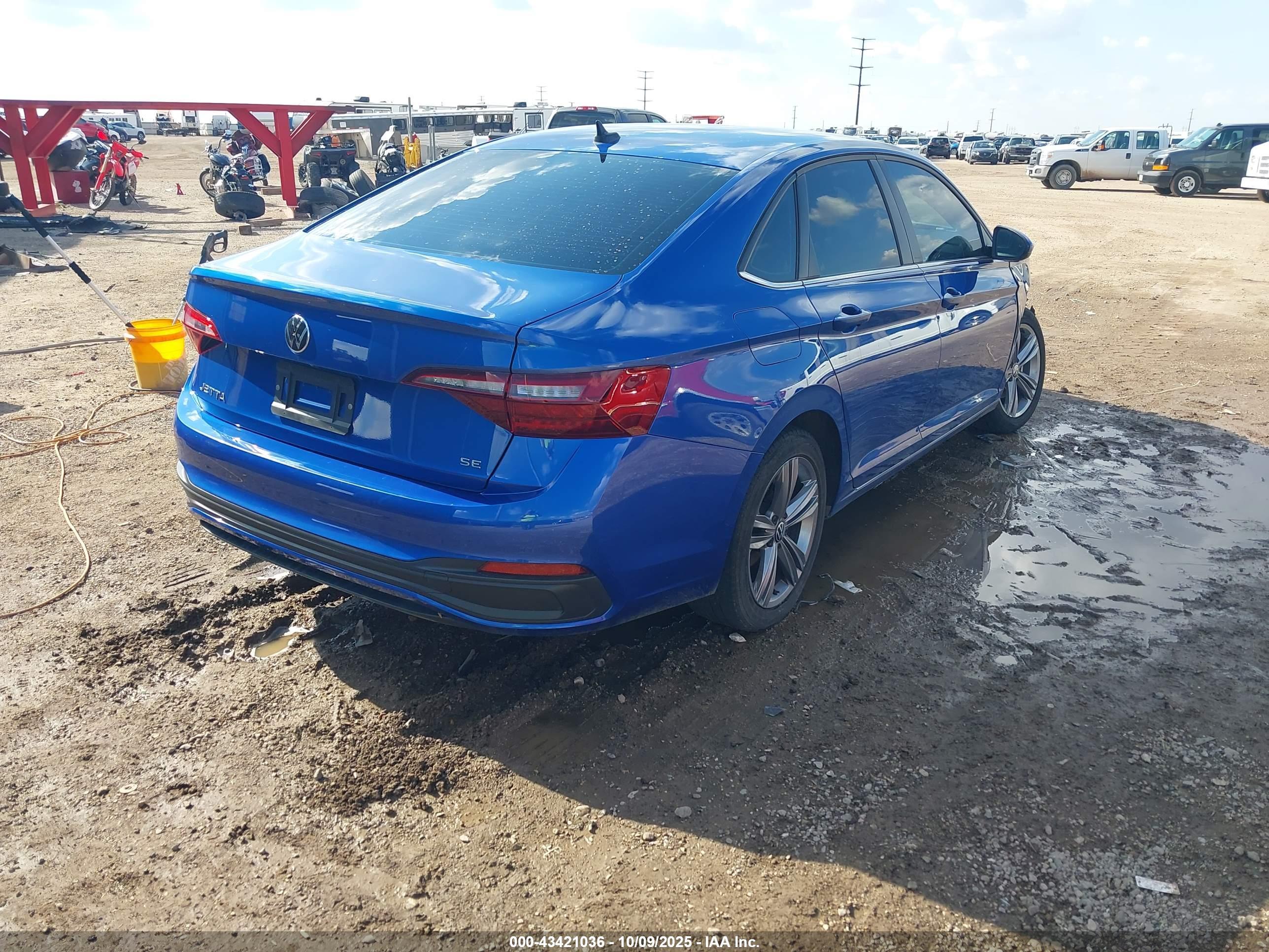 VOLKSWAGEN JETTA image 4