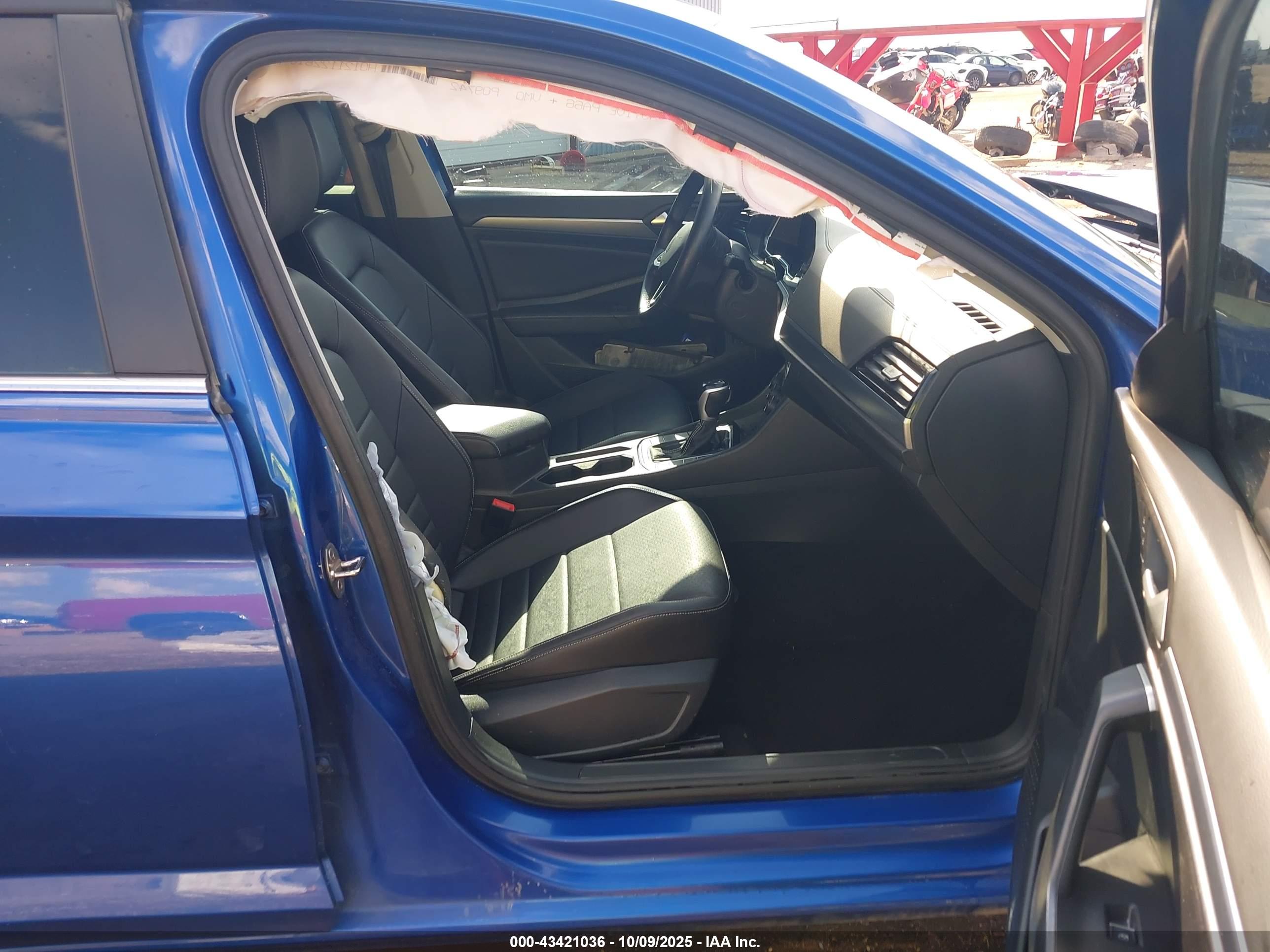 VOLKSWAGEN JETTA image 5