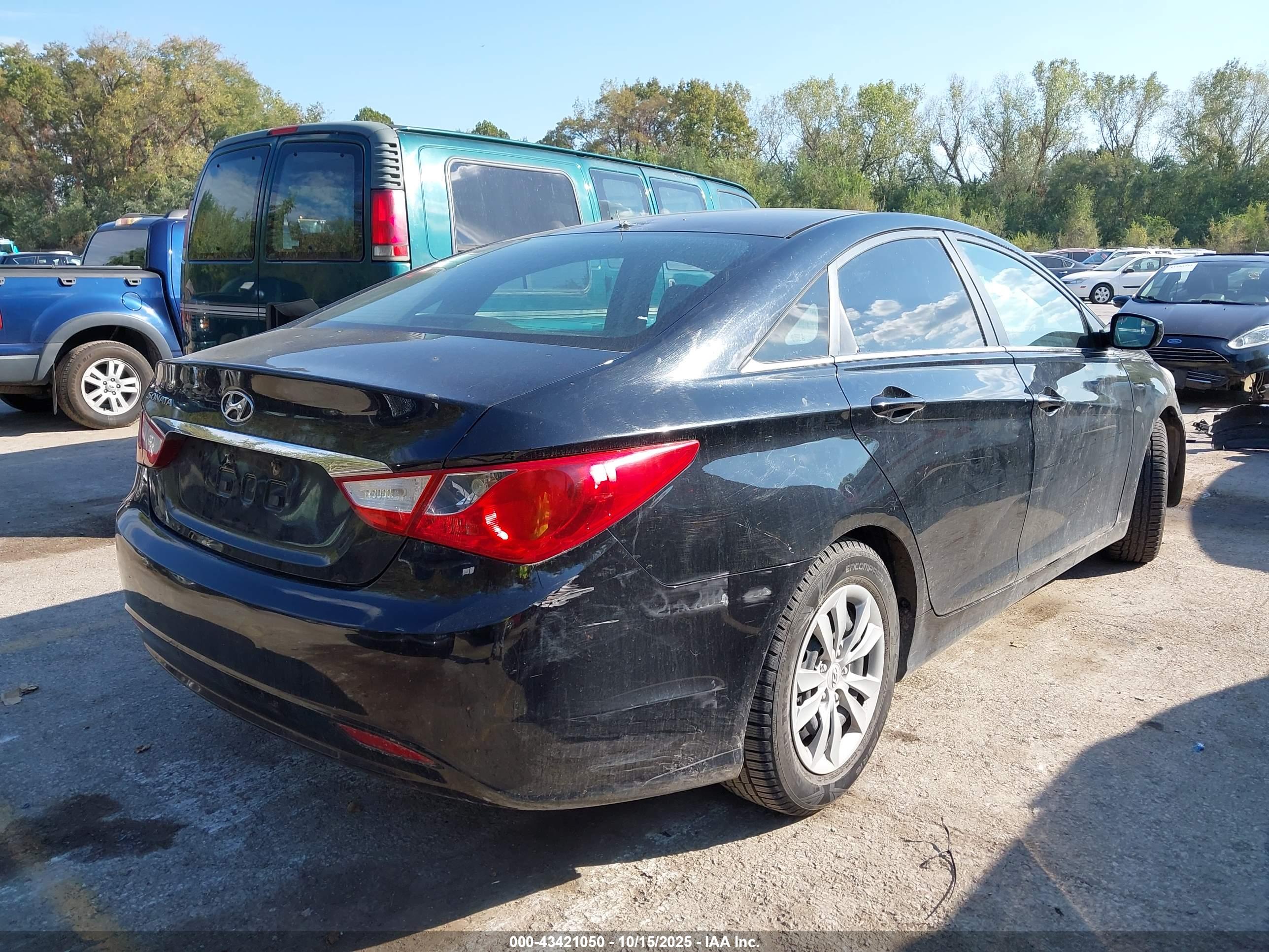 HYUNDAI SONATA image 4