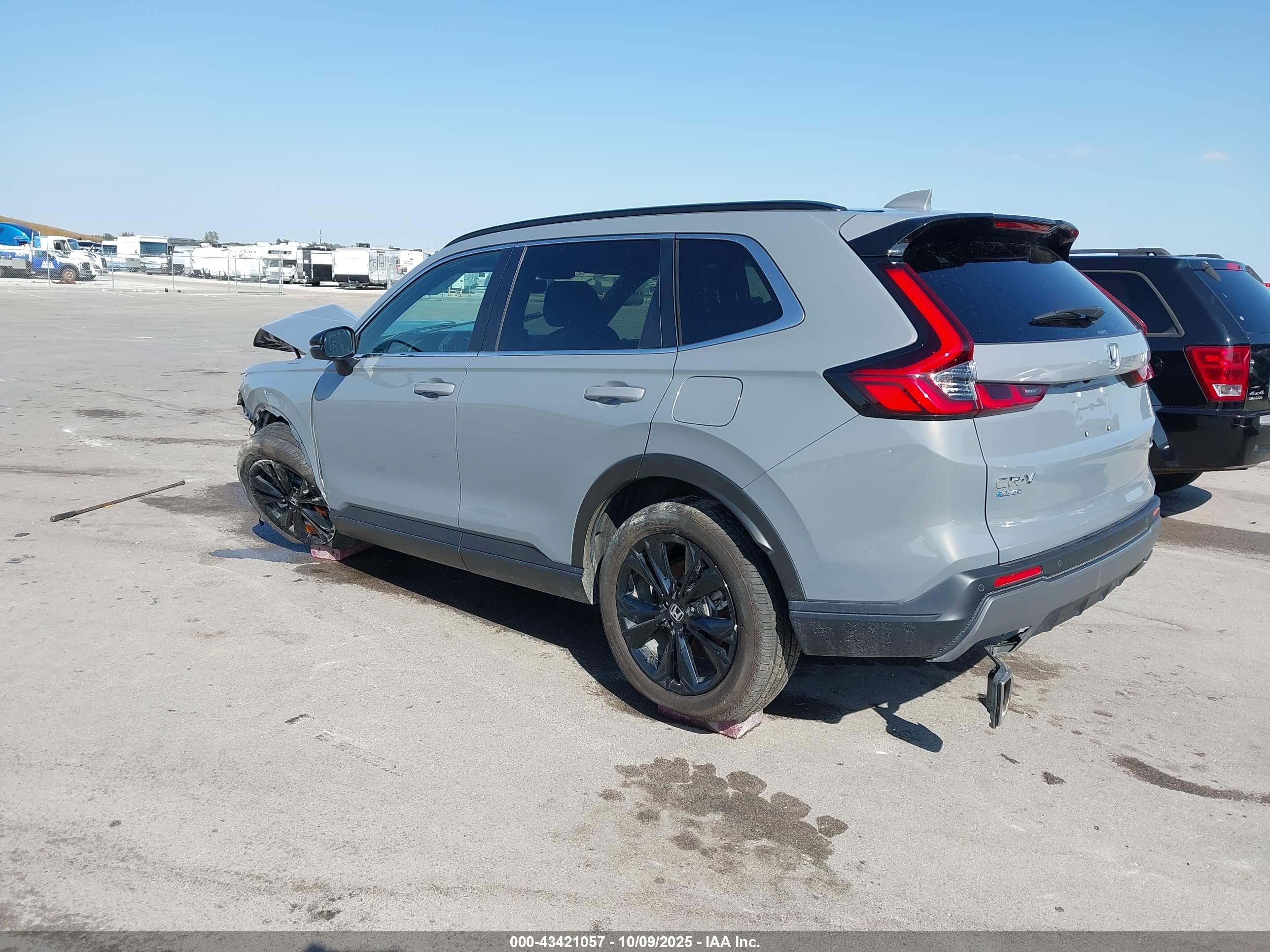 HONDA CR-V image 3