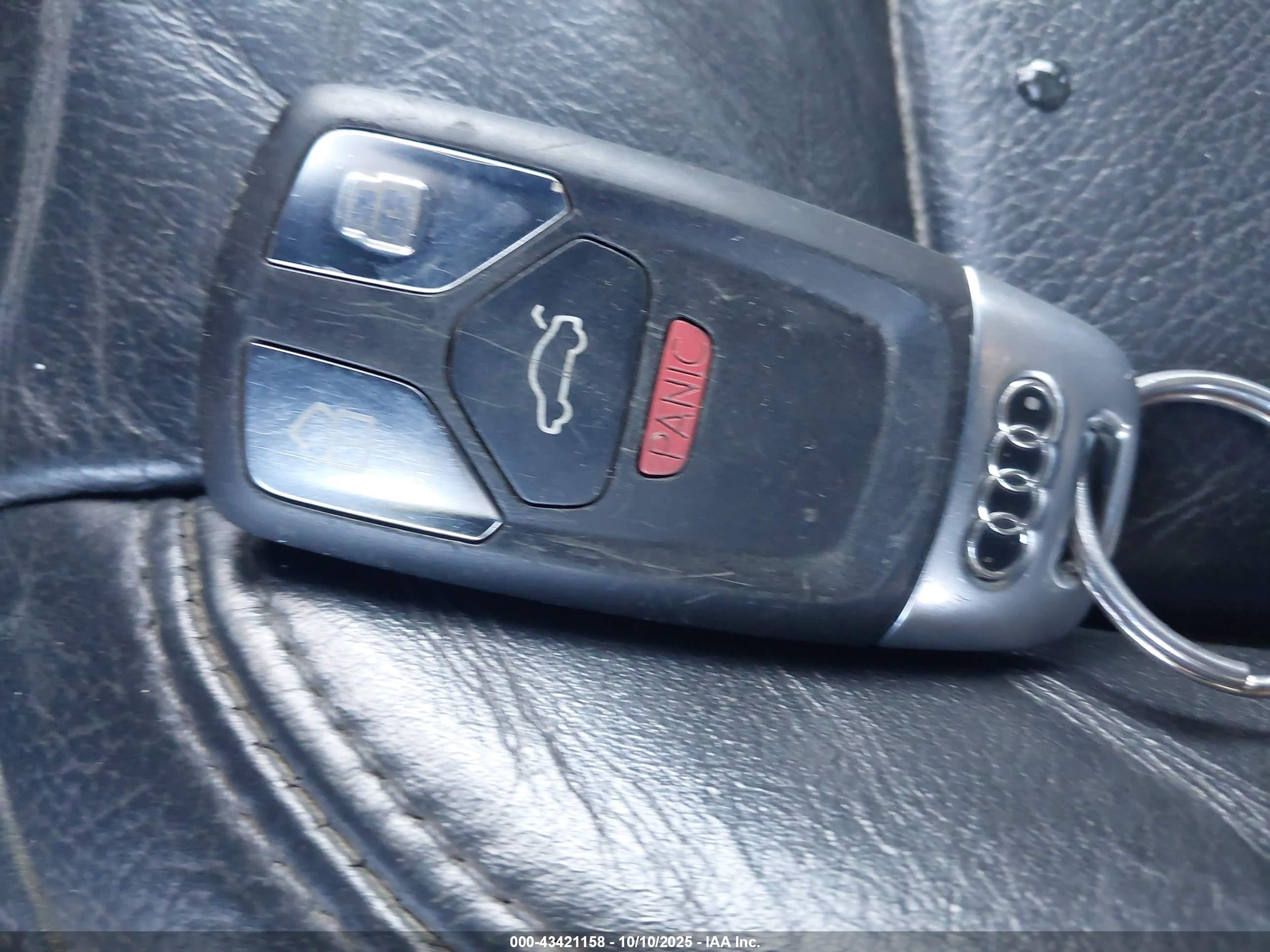 AUDI A4 image 11