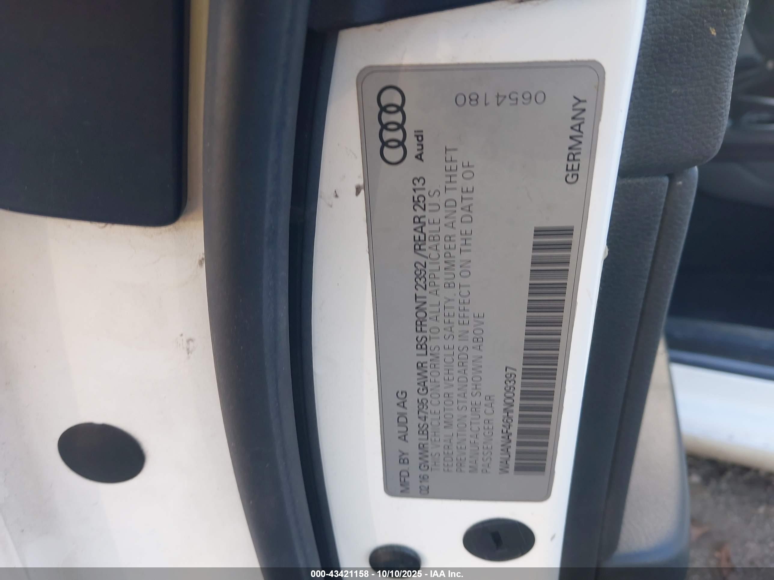 AUDI A4 image 9