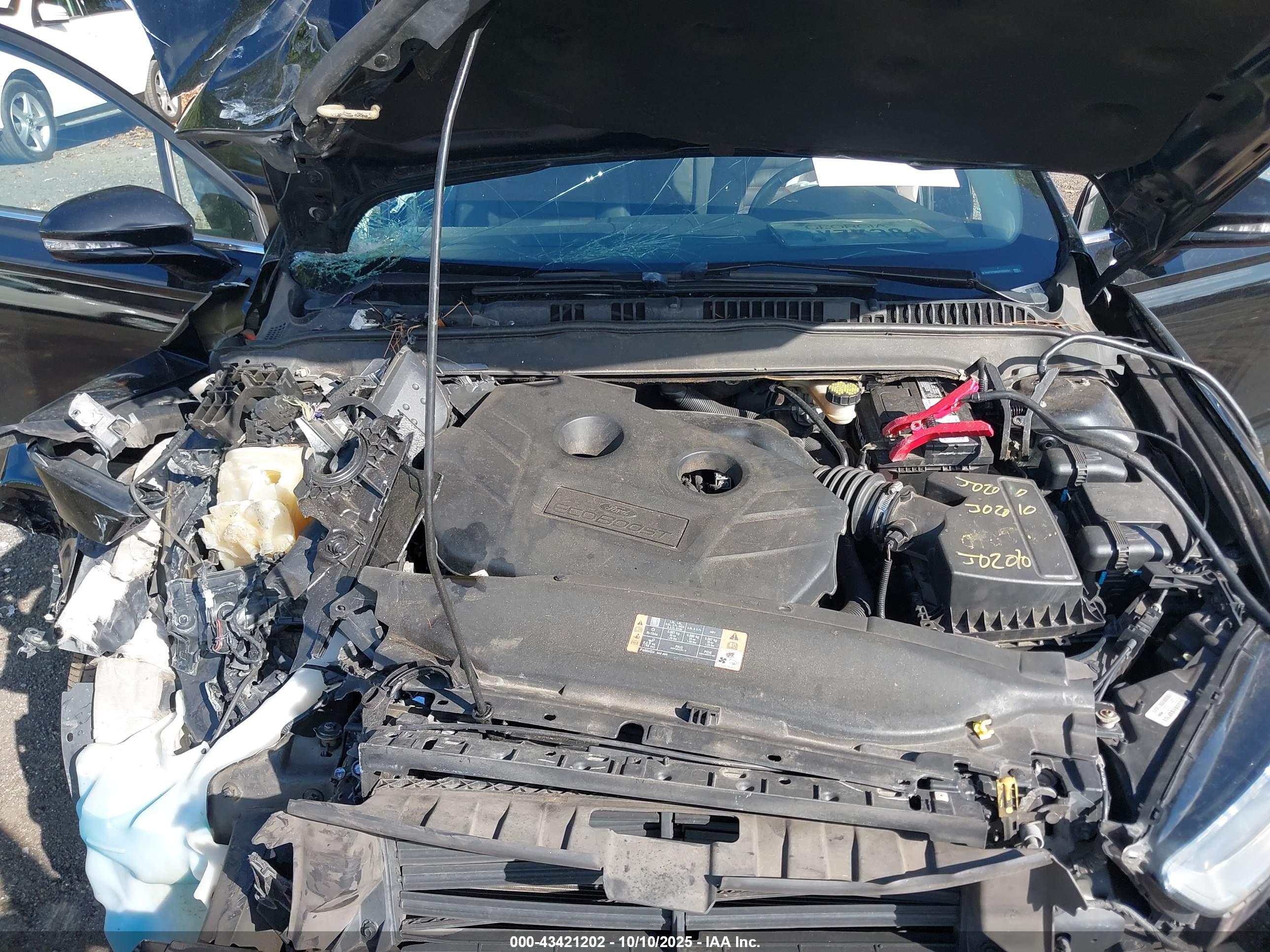FORD FUSION image 10