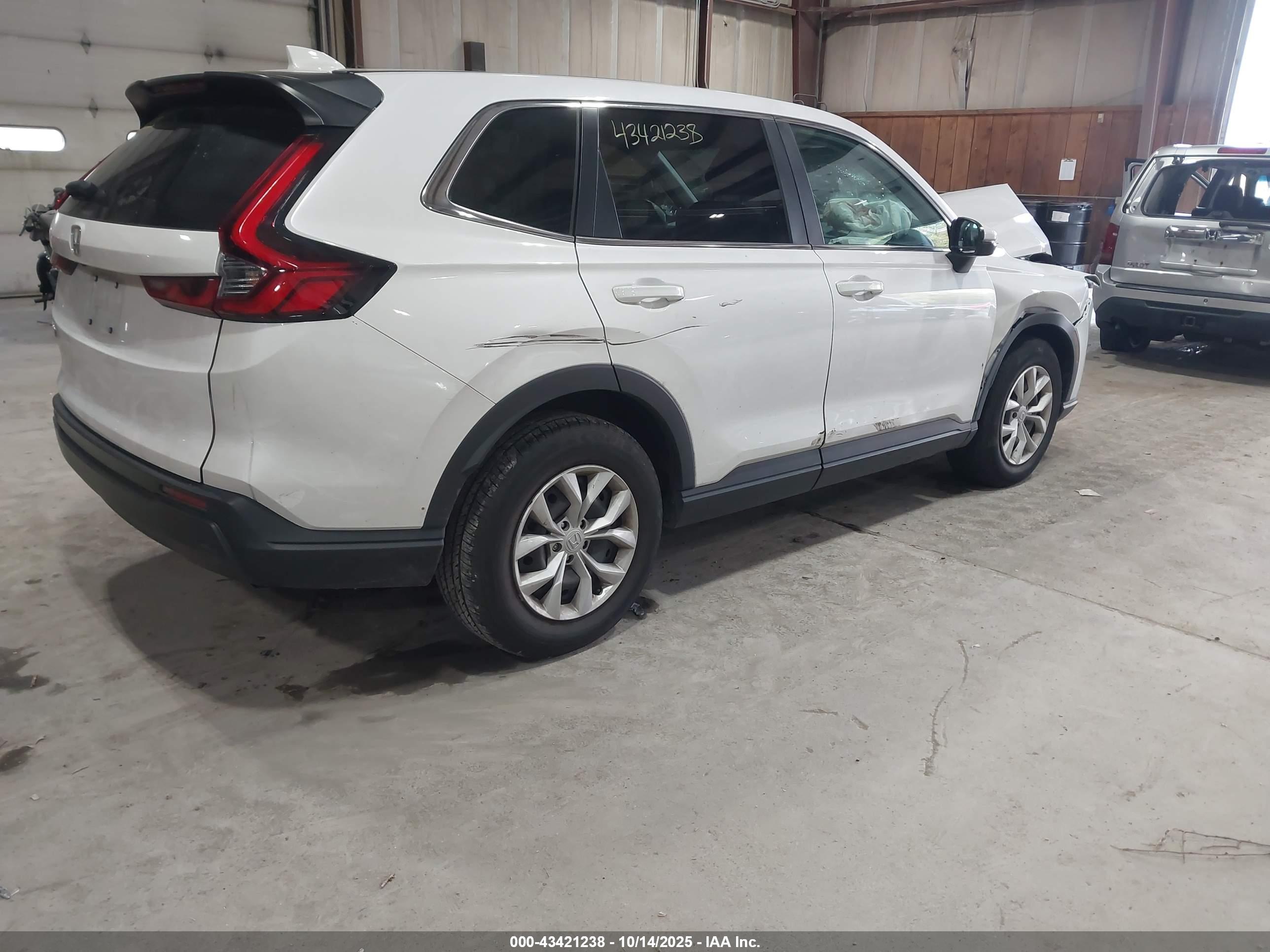 HONDA CR-V image 4