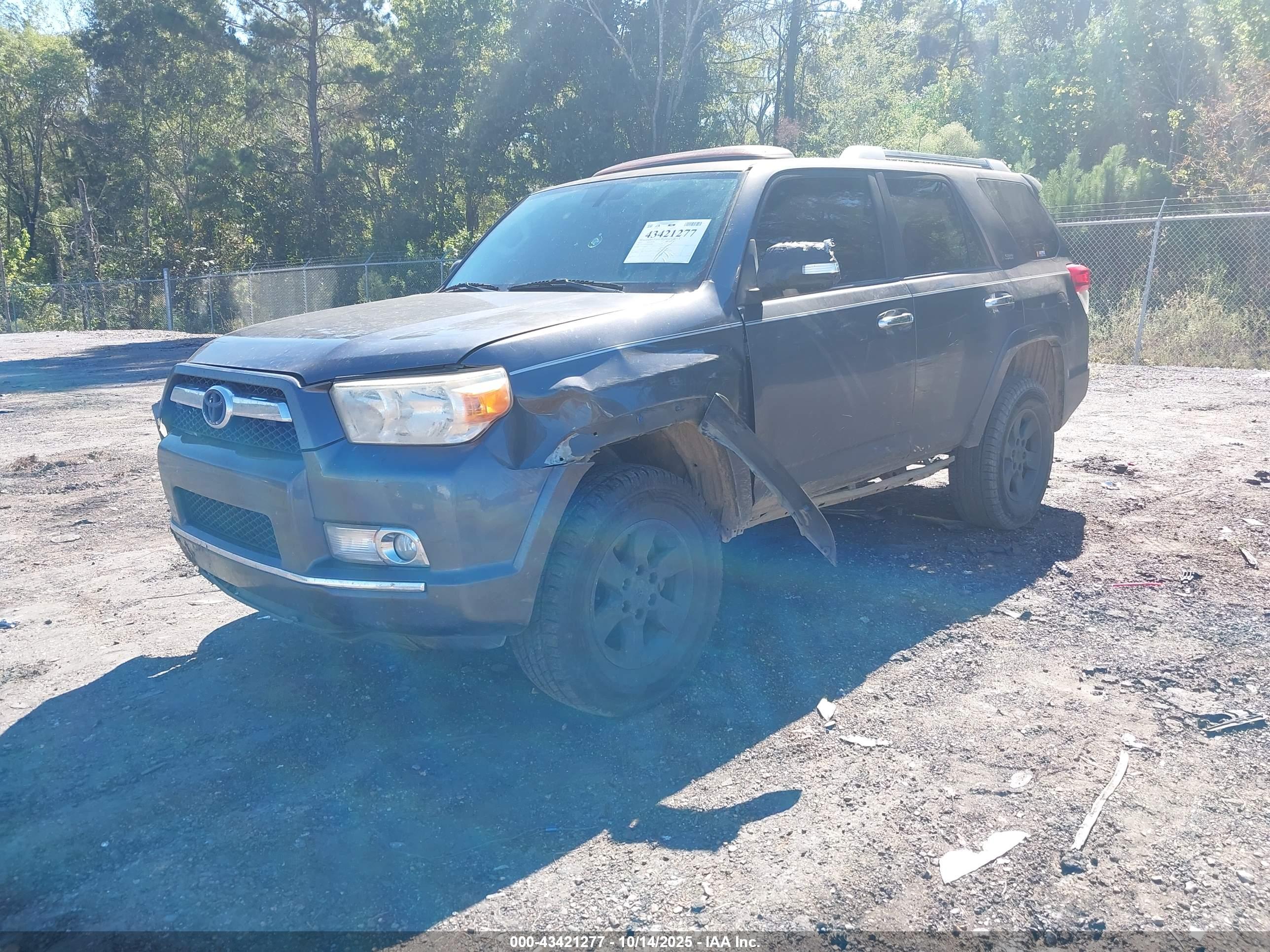 TOYOTA 4RUNNER image 2