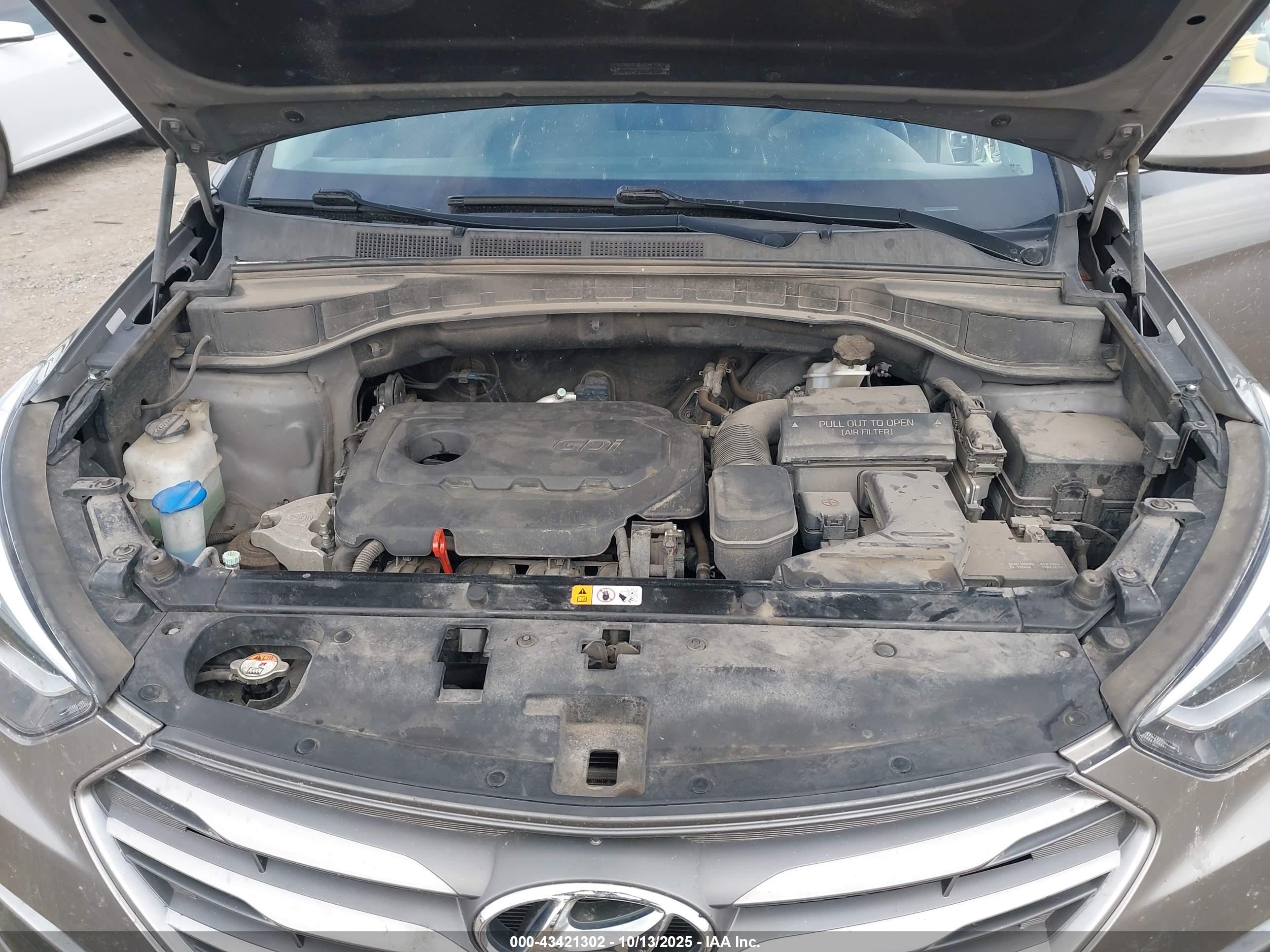 HYUNDAI SANTA image 10